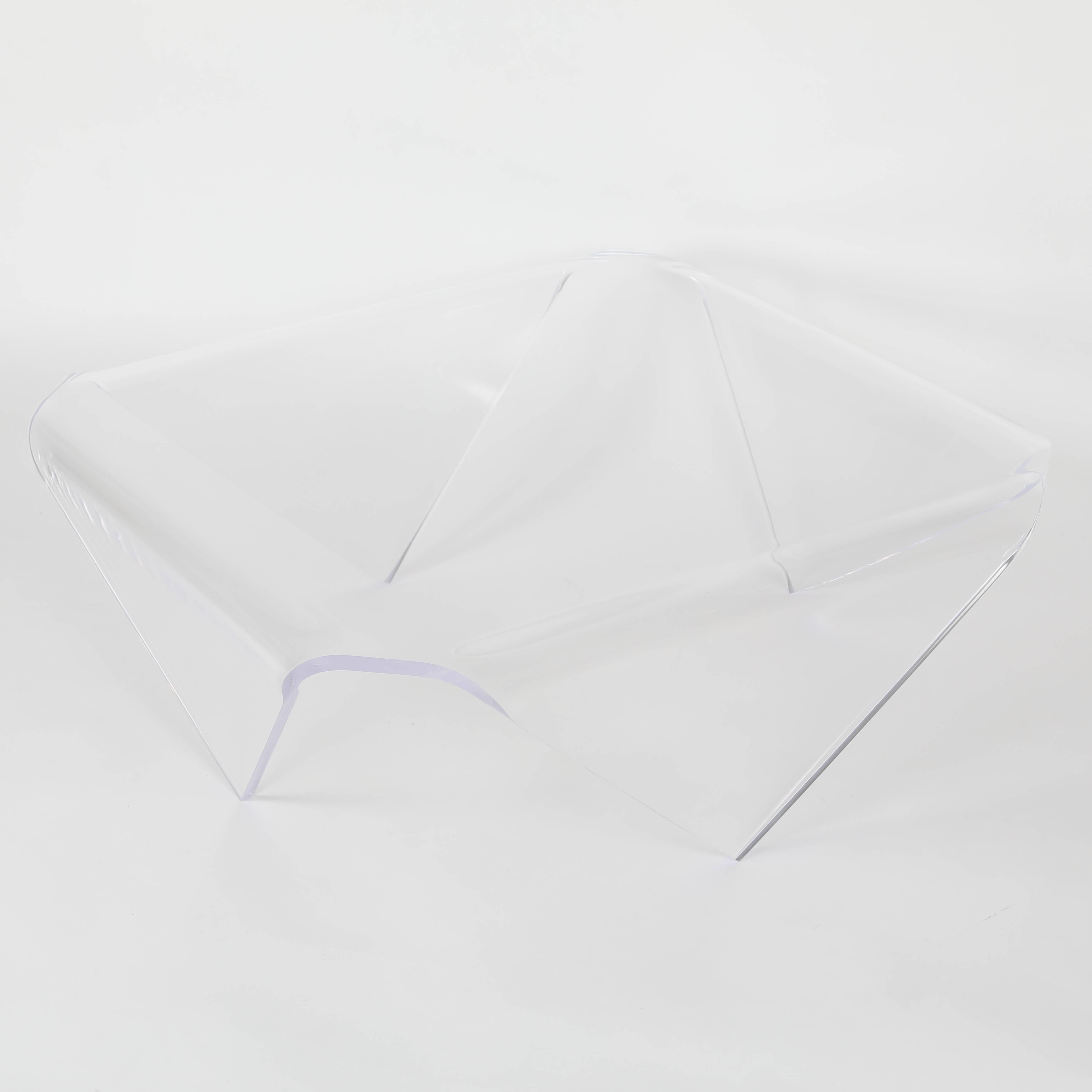 Full Circle Modern Original Folded Acrylic Coffee Table In Excellent Condition For Sale In Brooklyn, NY