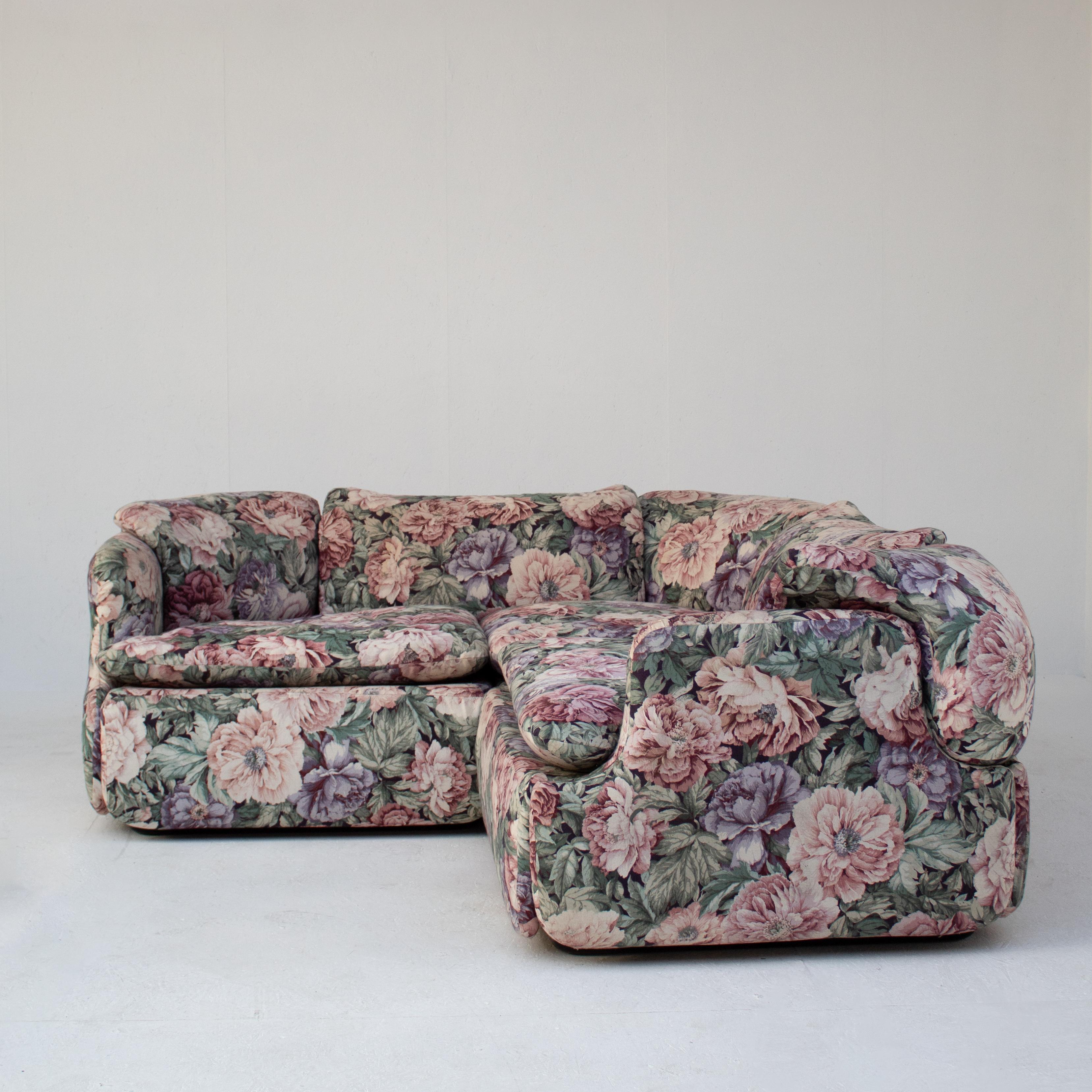 italien Sofa Confidential d'Alberto Rosselli pour Saporiti en vente