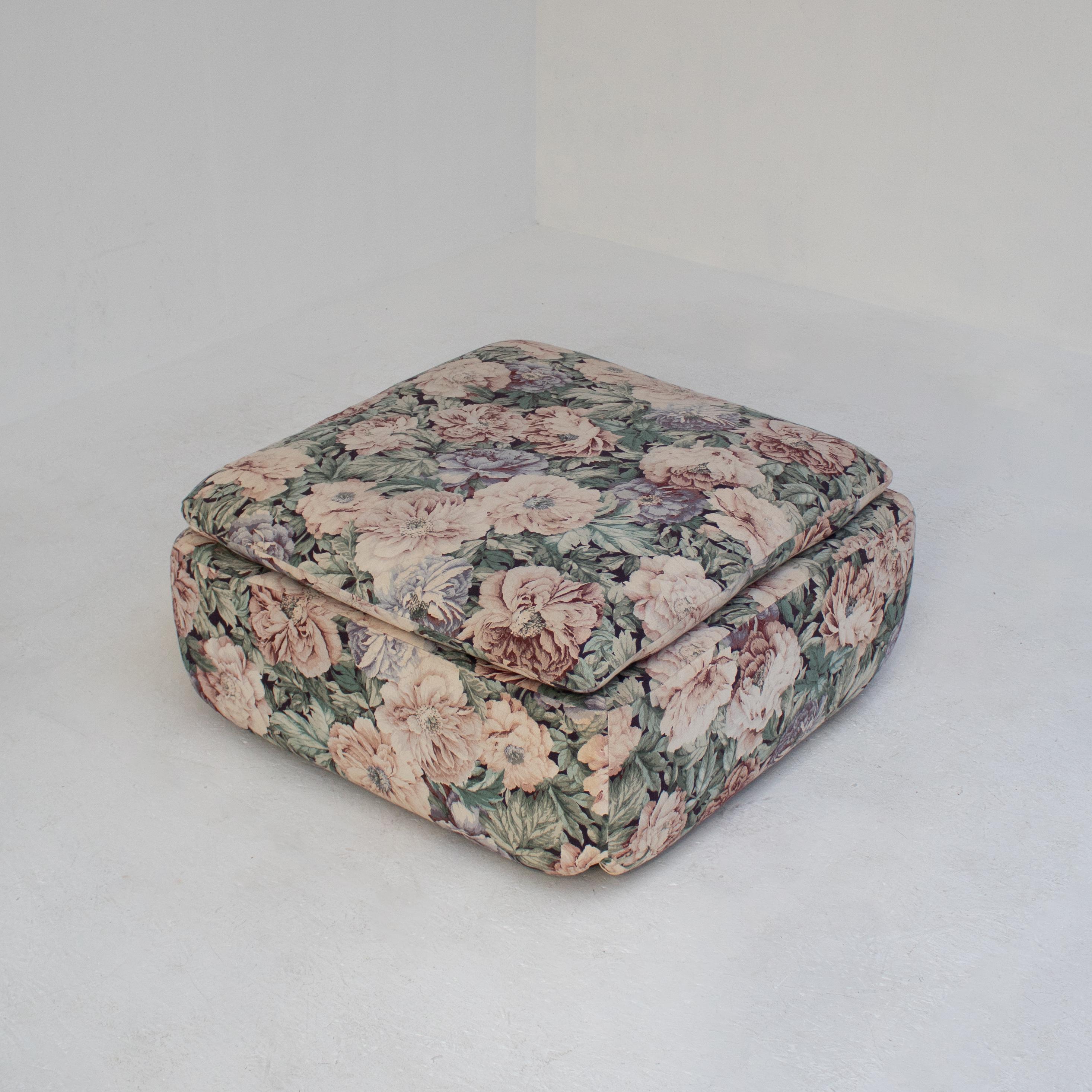 Sofa Confidential d'Alberto Rosselli pour Saporiti en vente 3