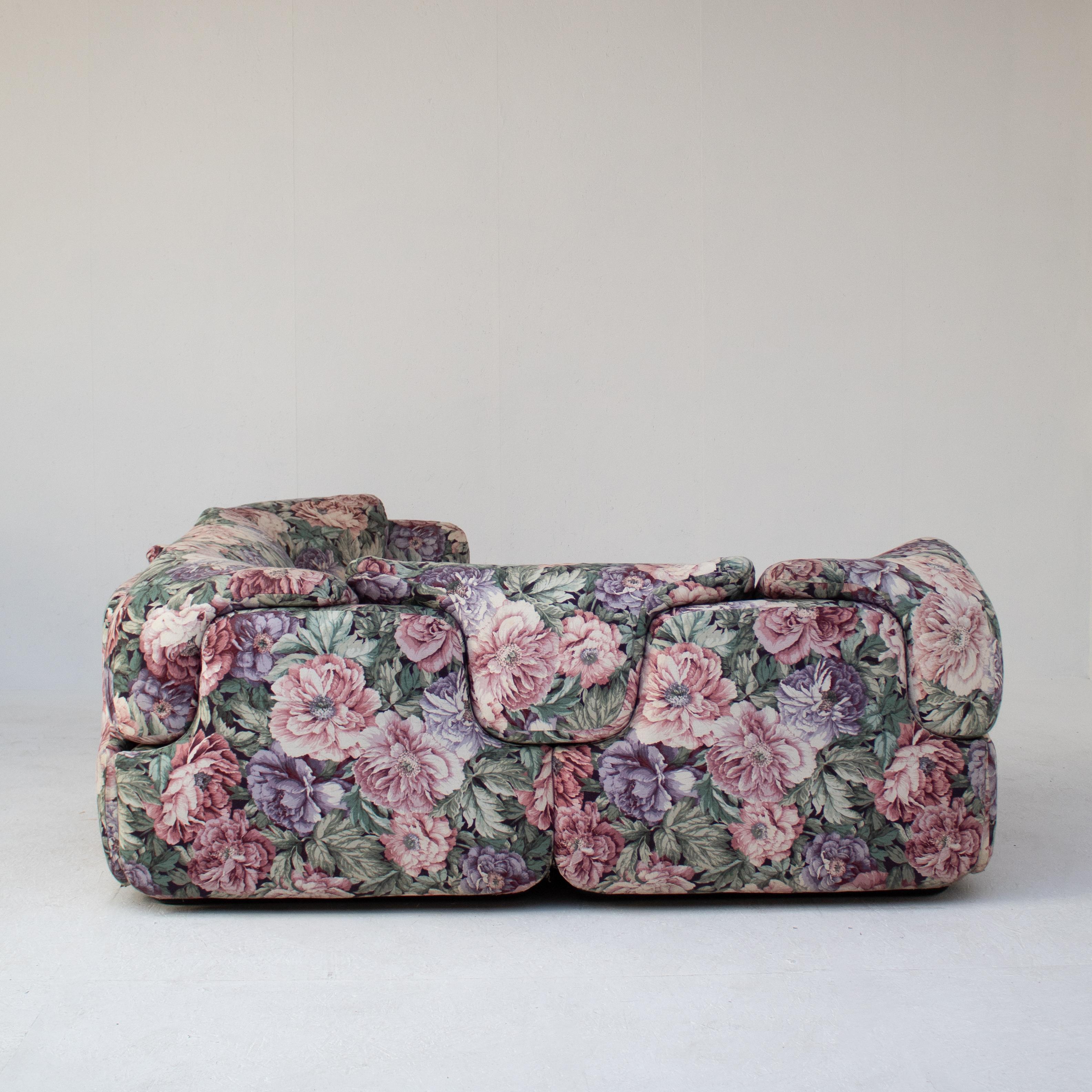 Sofa Confidential d'Alberto Rosselli pour Saporiti en vente 1