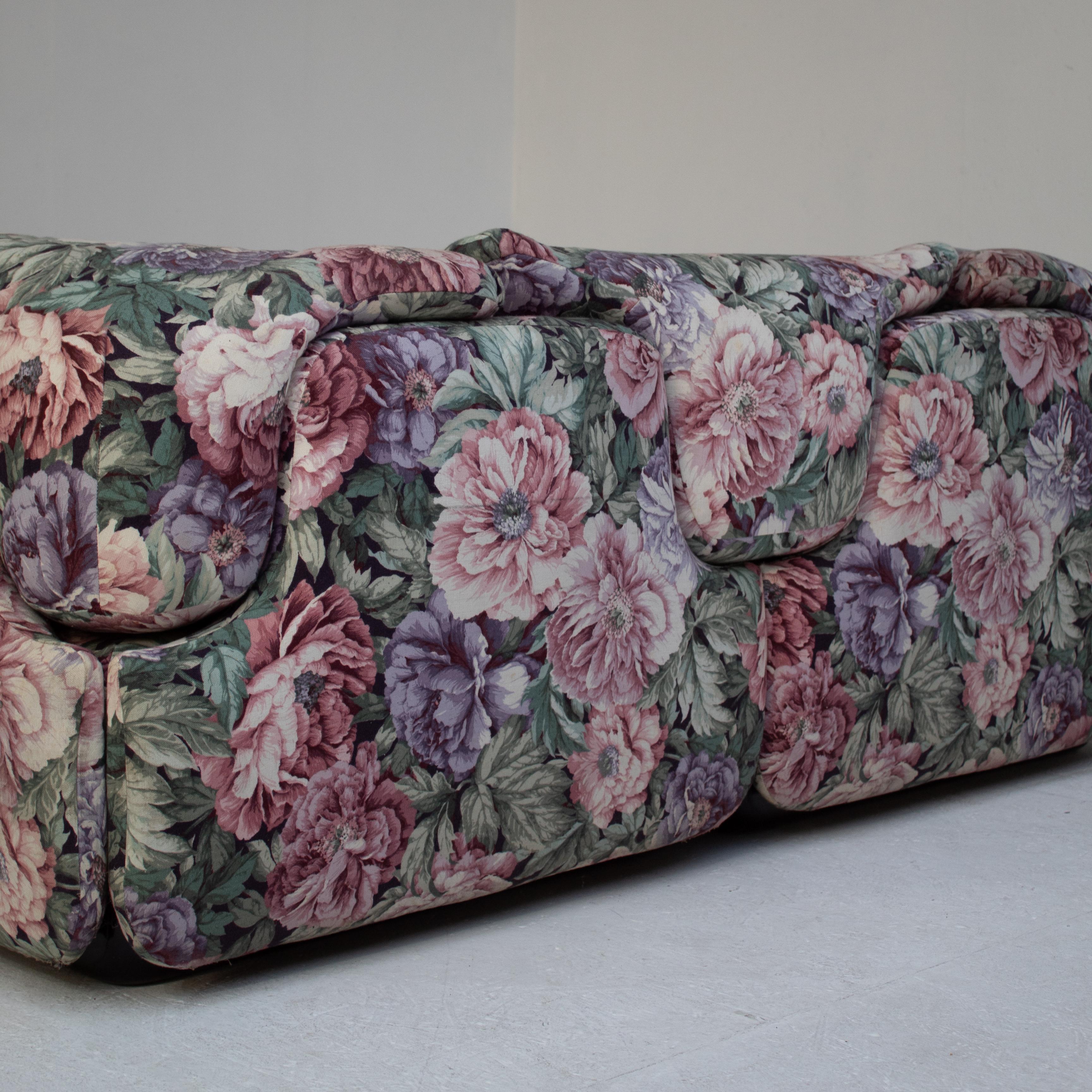Sofa Confidential d'Alberto Rosselli pour Saporiti en vente 5