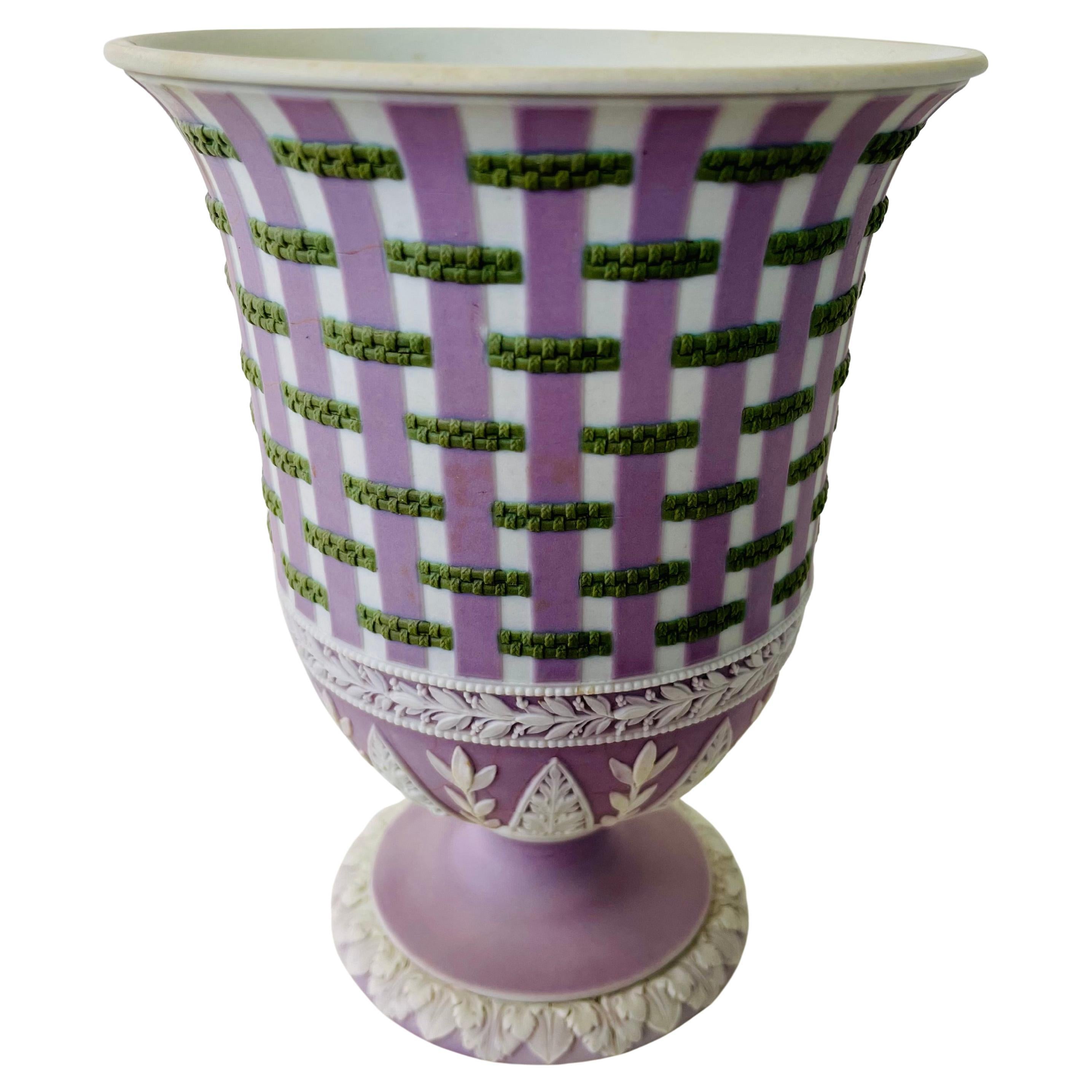 Tricolor Dip Jaspis-Steinzeug-Vase mit Korbgeflecht, Wedgwood, 18. Jahrhundert im Angebot