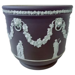 Wedgwood Lilac Jasper Dip Stoneware Garden Pot