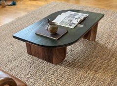 Mesa baja de piedra natural