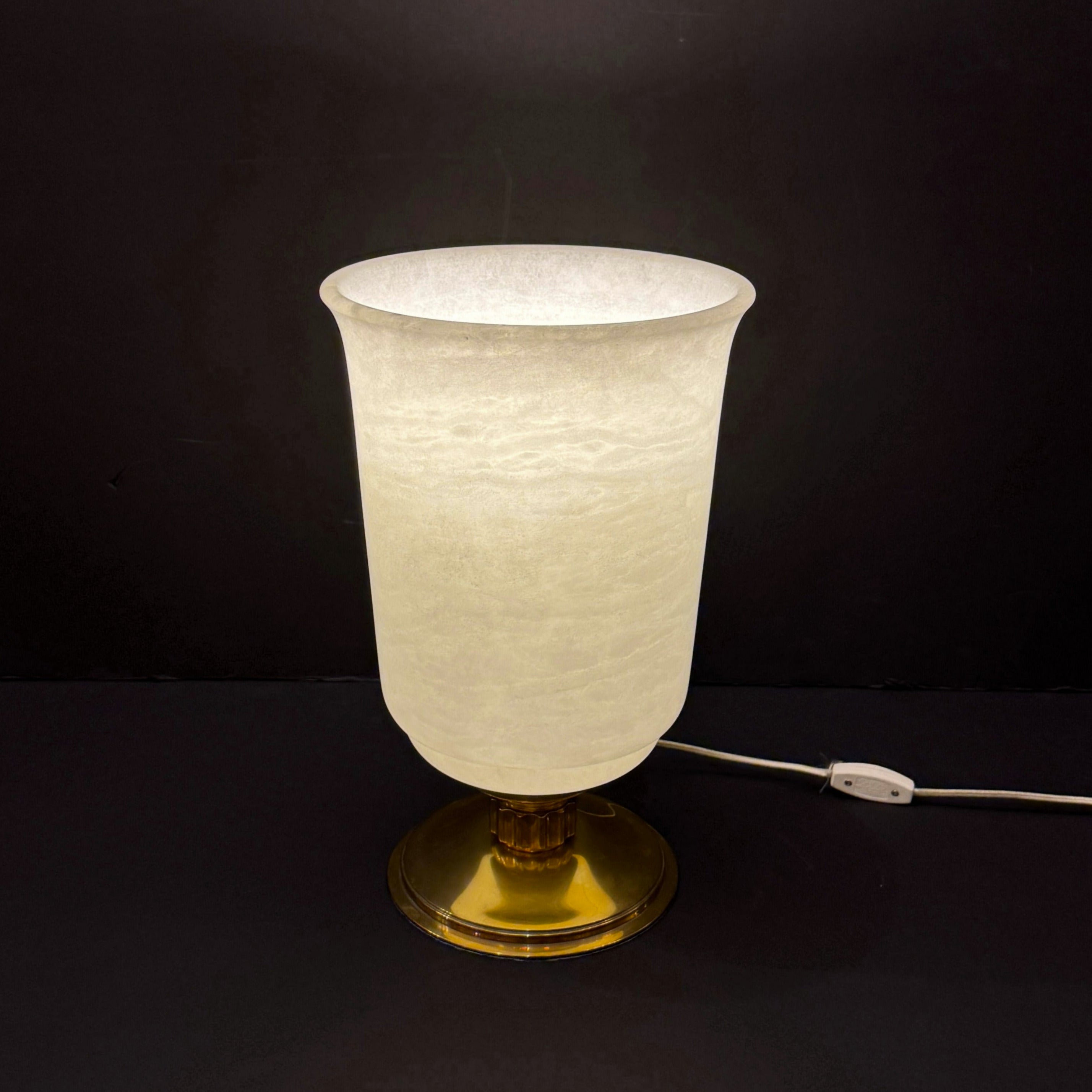 Art Deco Alabaster Urn-Shaped Table Lamp