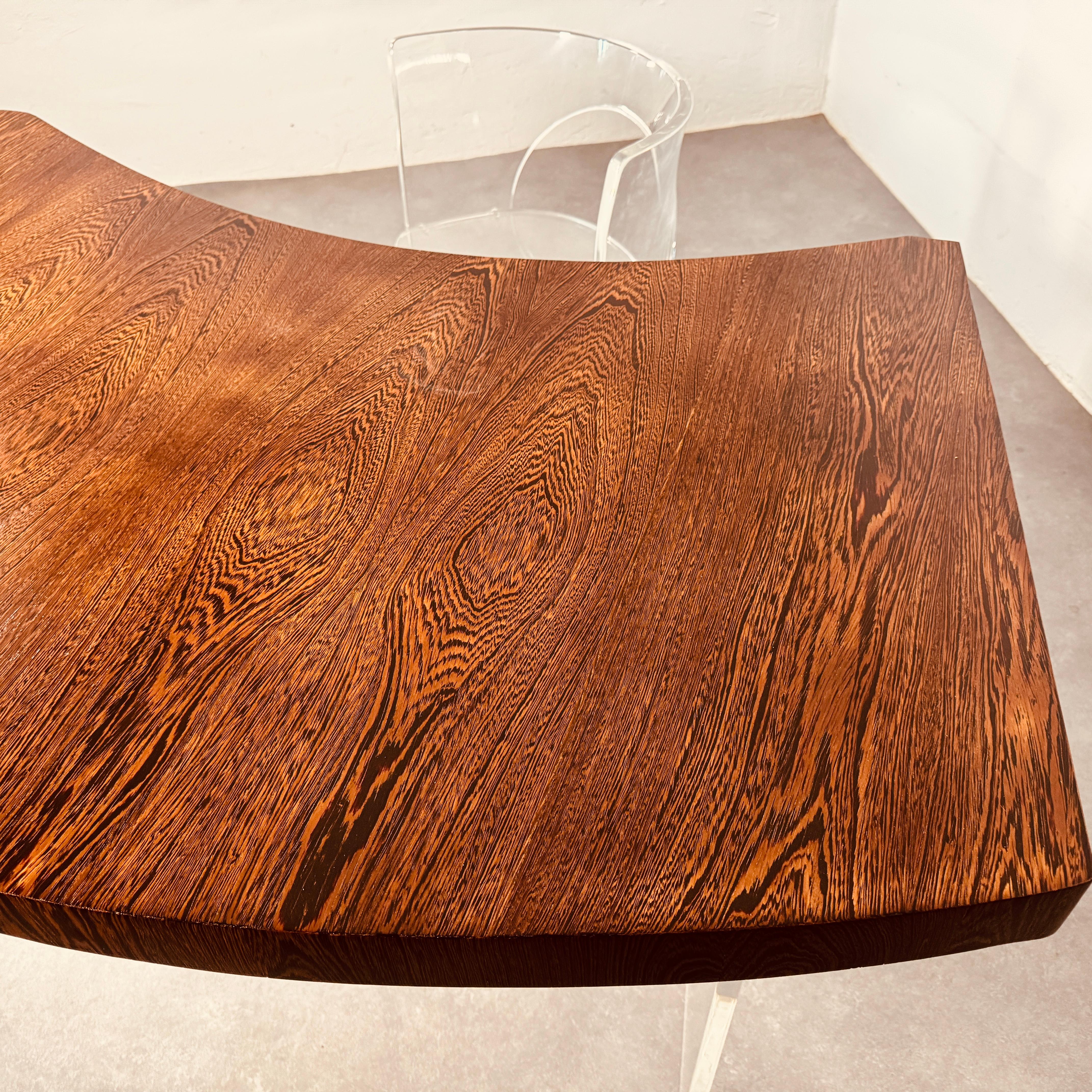 Lucite Charles Hollis Jones 'O' chair with wengé top desk In Good Condition For Sale In CASTENRAY, NL
