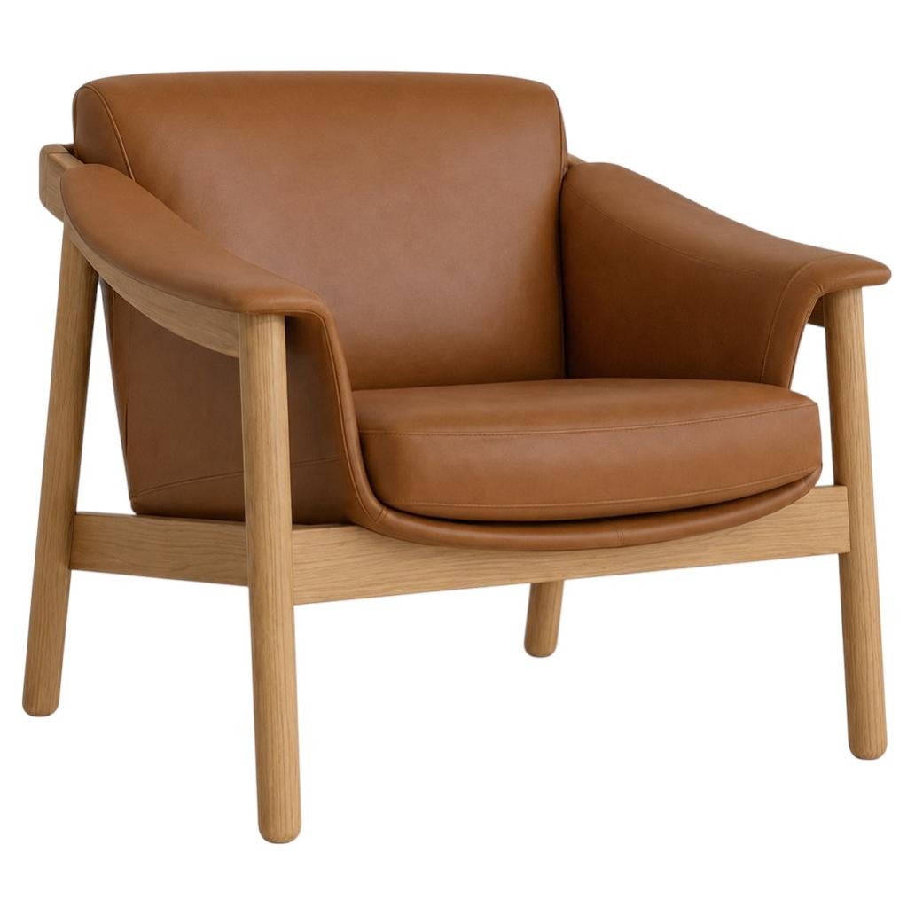 Takumi Lounge Chair – Solid Oak Armchair in Leather