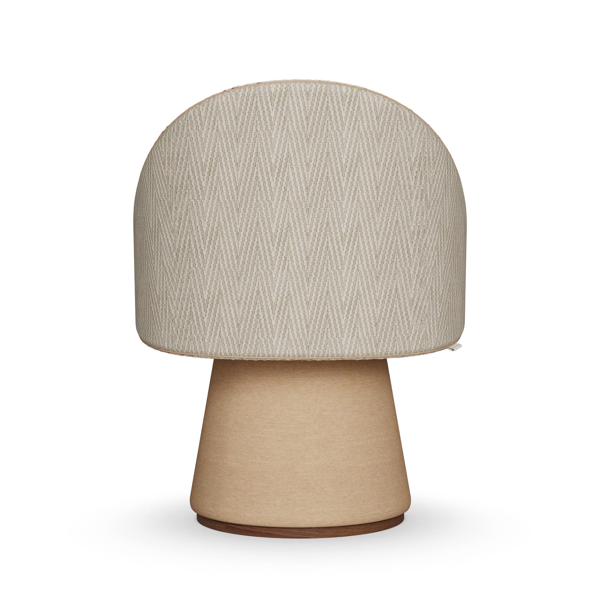 Silla de comedor Caroline con base cónica hecha a mano por Nolita Harbour Bouclé en venta
