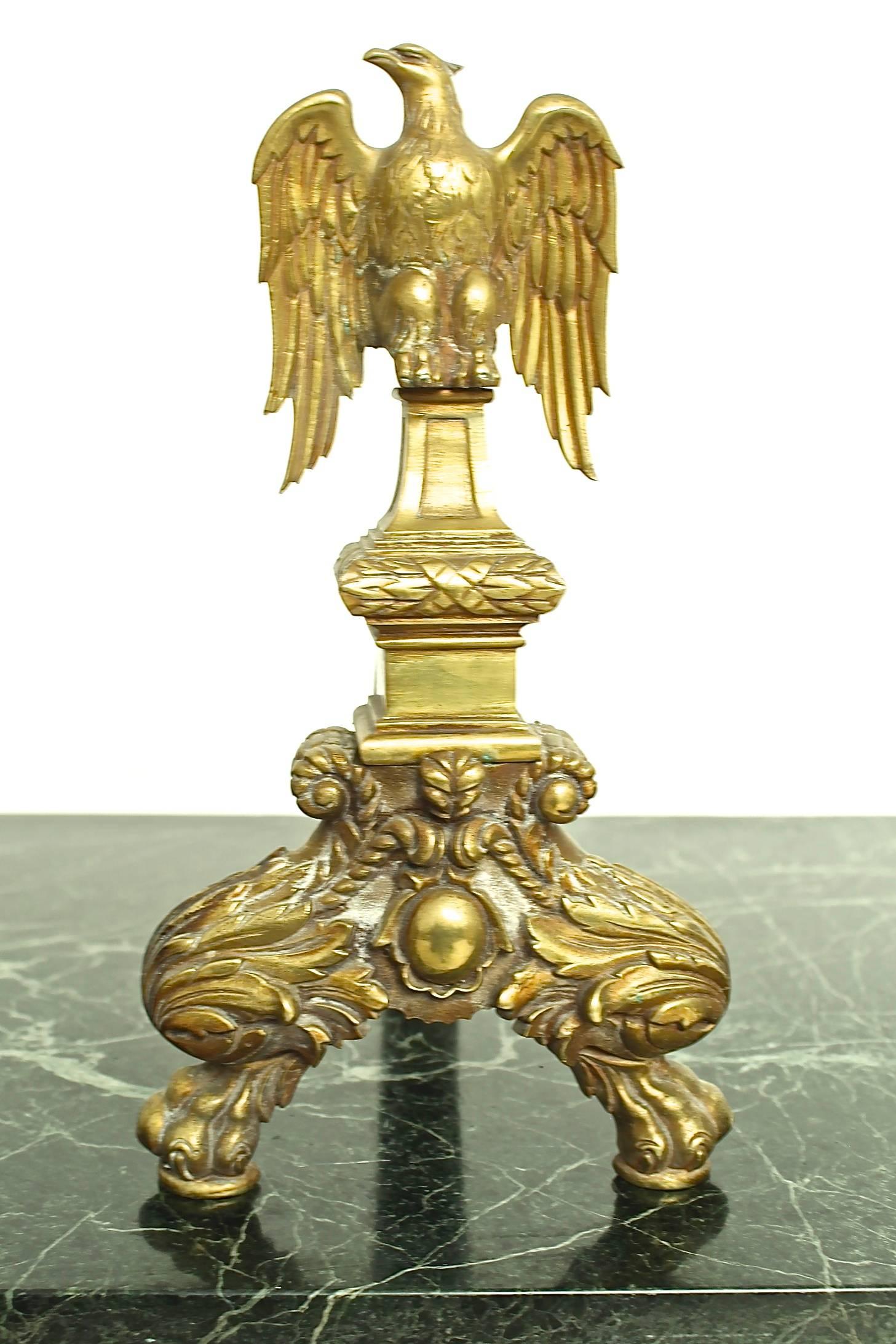 Set of Two Fireplace Andirons Representing an Eagle in Copper In Good Condition For Sale In Barcelona, ES