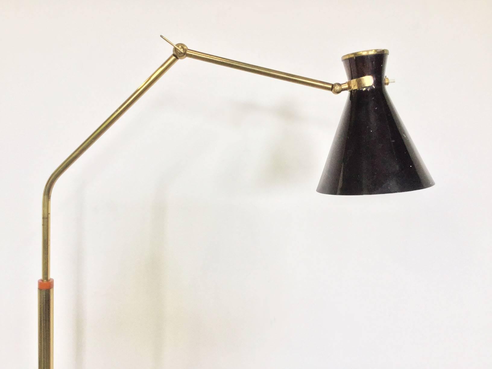 Beveled Exceptional Gio Ponti Floor Lamp Prod. Fontana Arte For Sale