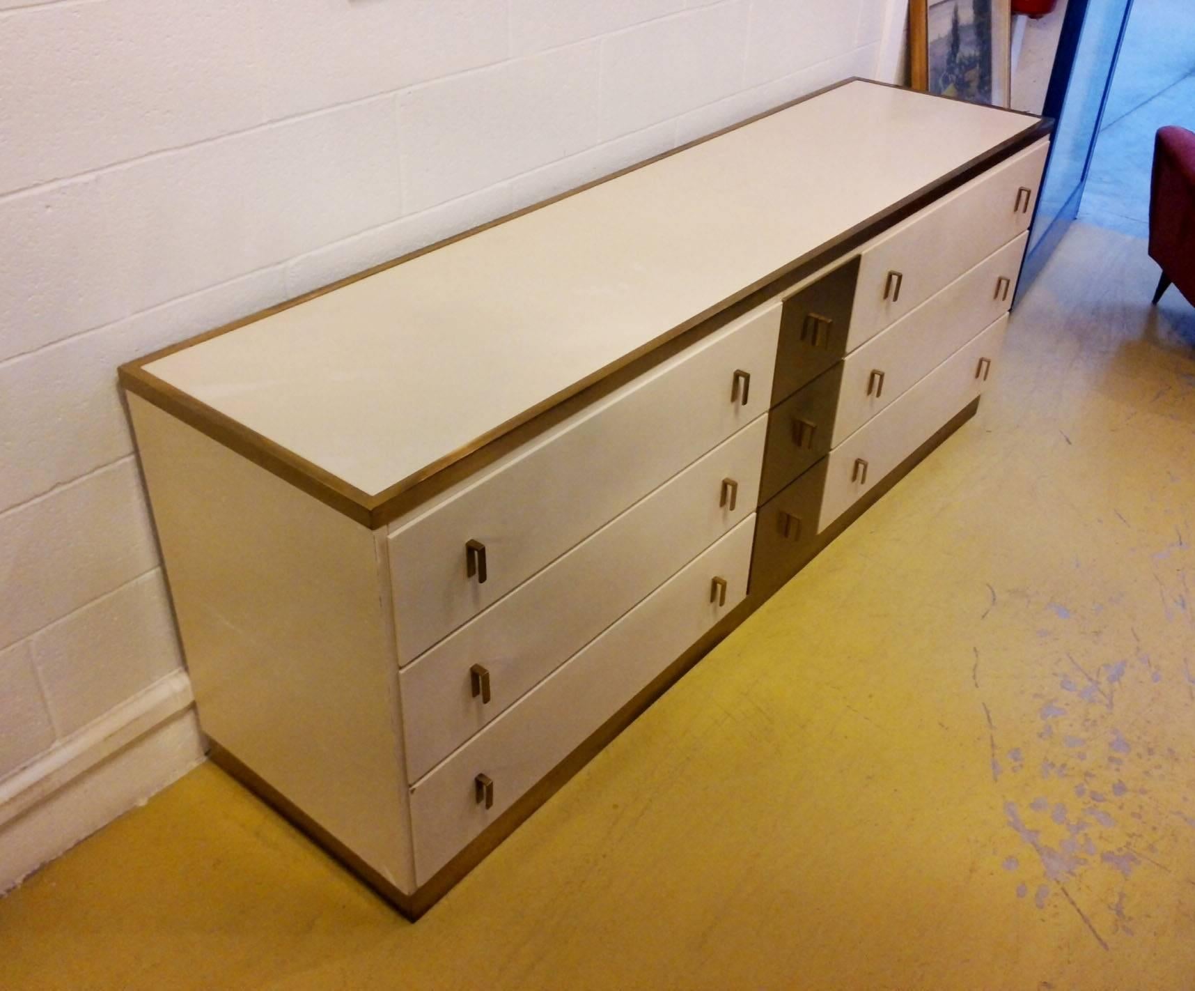 Italian Credenza by Luciano Frigerio In Good Condition In Fossano, IT