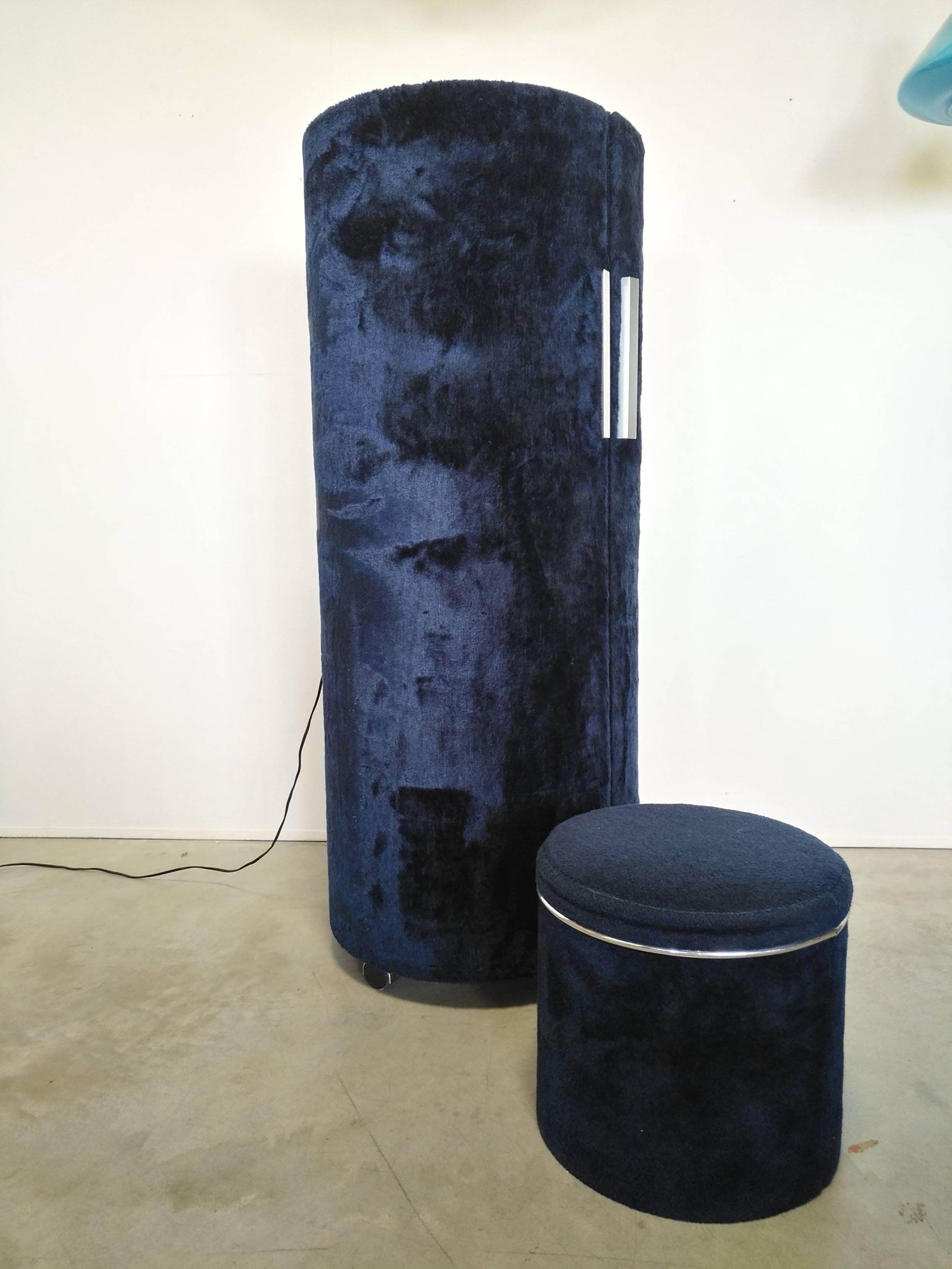 Late 20th Century Blue Synthetic Fur Swivel  Room Toilet, 1970 For Sale