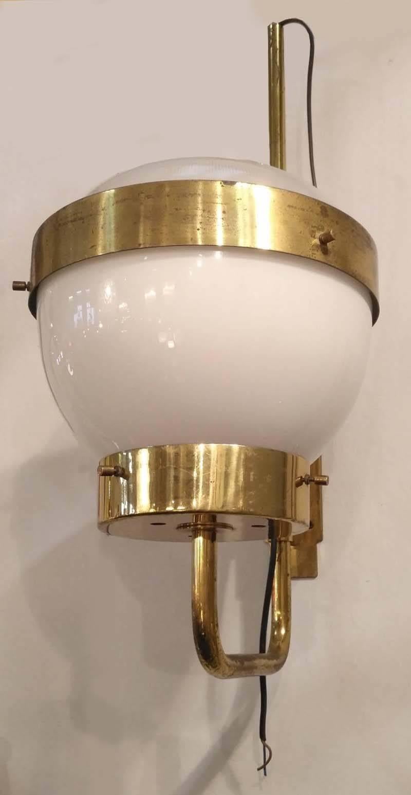 Three White Opaline Glass and Brass Sconces by Sergio Mazza, 1950 In Good Condition For Sale In Fossano, IT