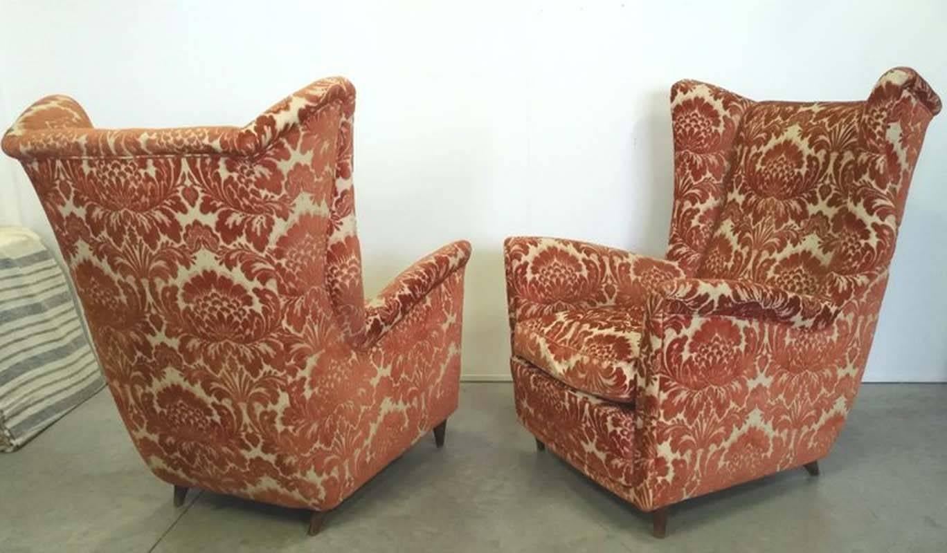 Orange Damask Velvet Wing Armchairs by Melchiorre Bega  For Sale 1