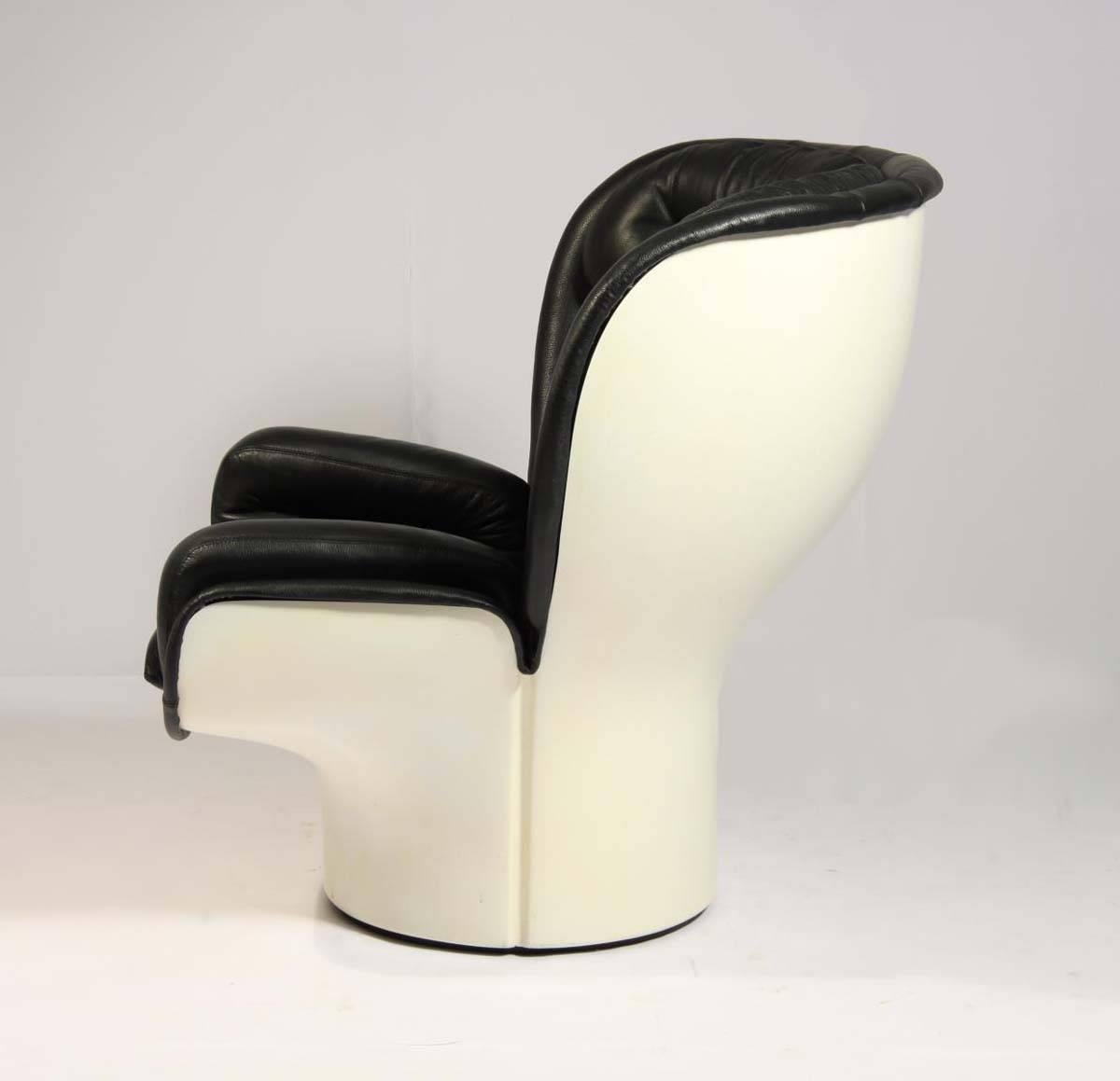 Italian 1963 White and Black Joe Colombo Elda Chair for Comfort