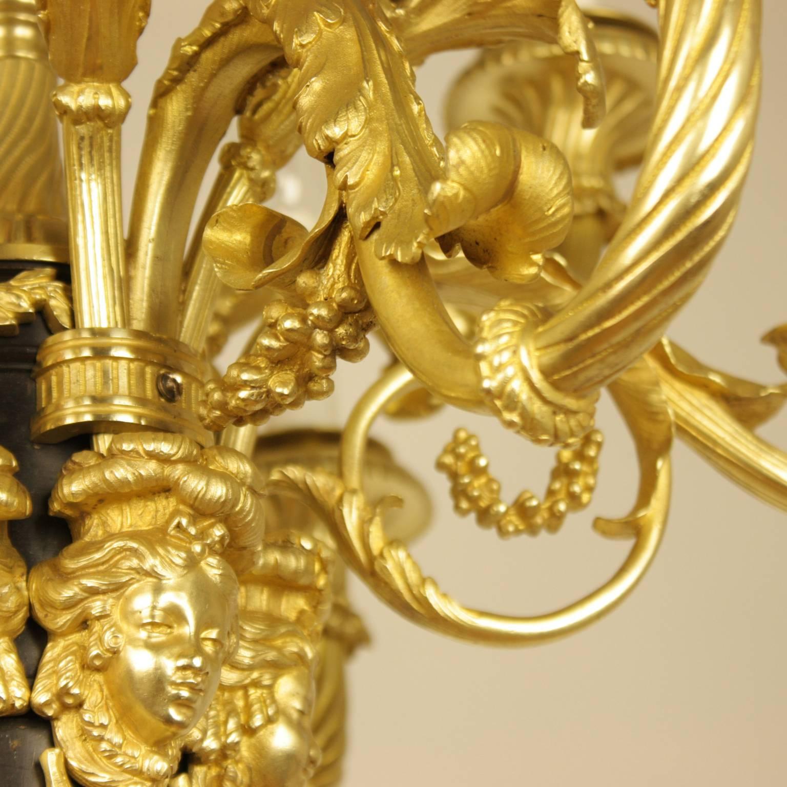 Vergoldeter Bronze-Kronleuchter im Louis-XVI.-Stil, Beurdeley Maison zugeschrieben (1818-1895 im Angebot 1