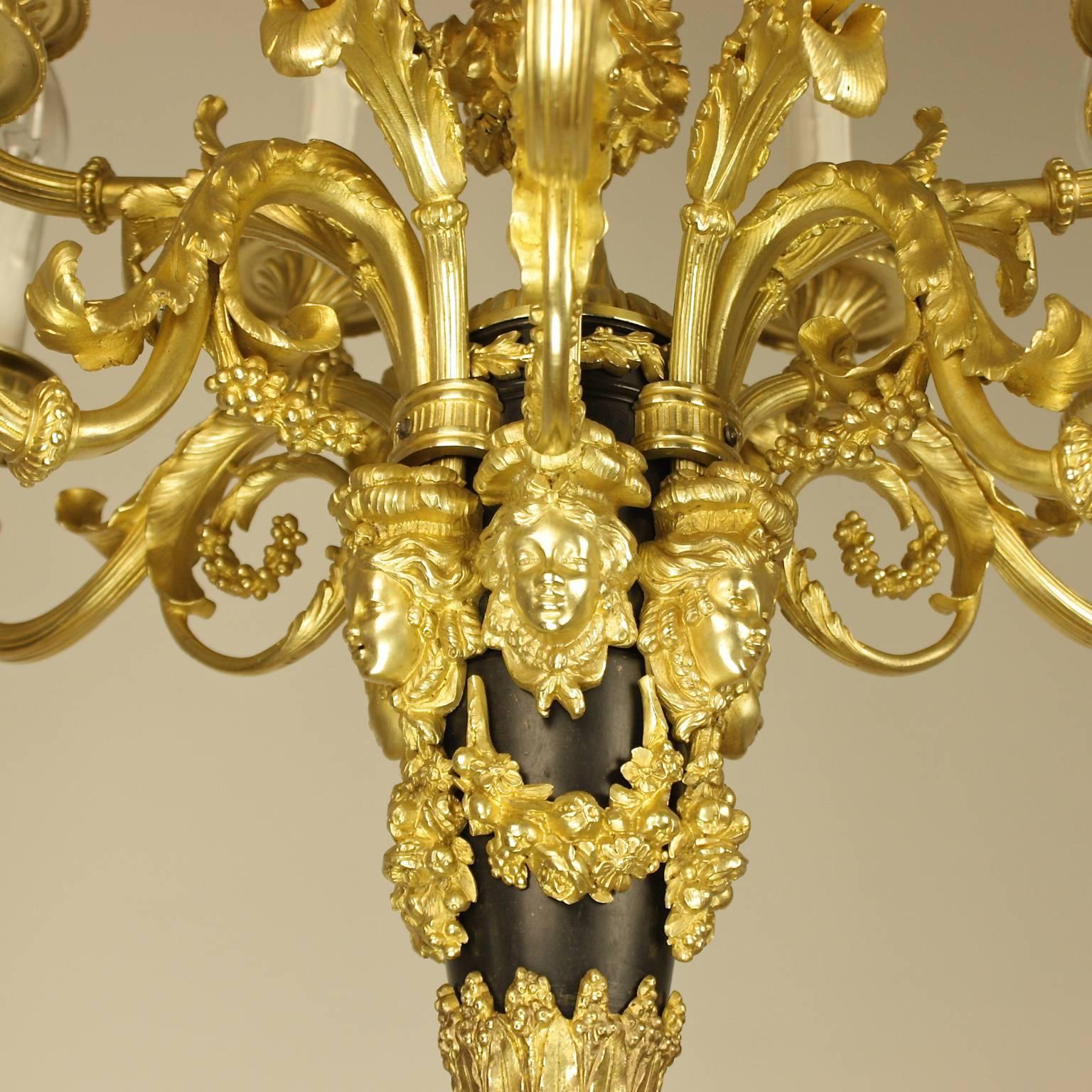 Vergoldeter Bronze-Kronleuchter im Louis-XVI.-Stil, Beurdeley Maison zugeschrieben (1818-1895 (Louis XVI.) im Angebot