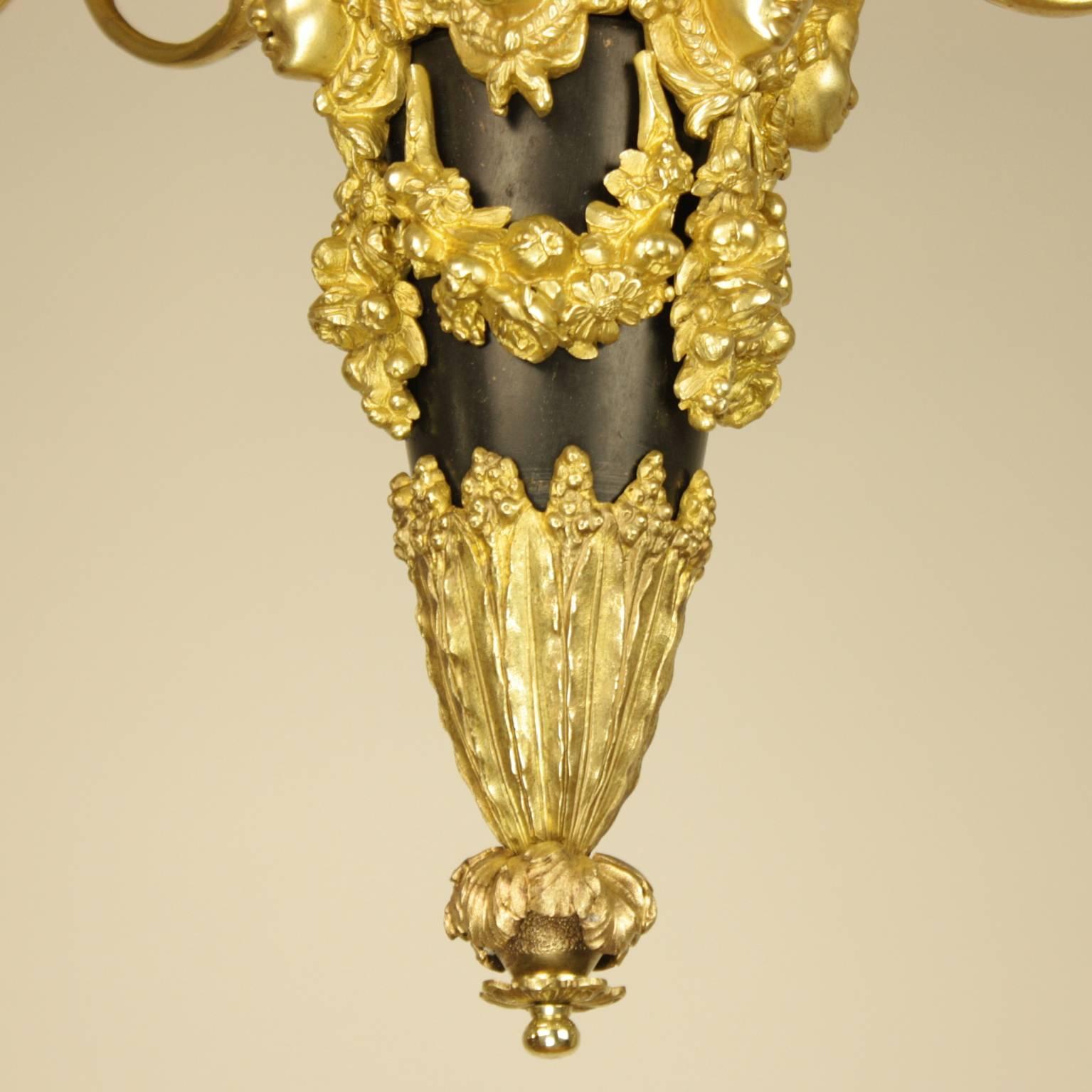 Vergoldeter Bronze-Kronleuchter im Louis-XVI.-Stil, Beurdeley Maison zugeschrieben (1818-1895 im Angebot 3