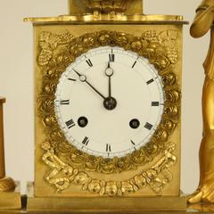 Empire Ormolu Figural Mantle Clock der Göttin Flora