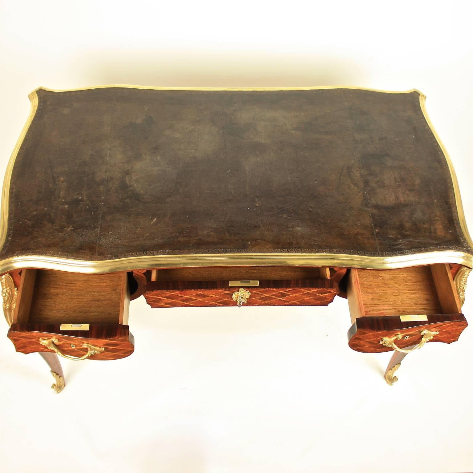 Small Louis XV Style Gilt Bronze Mounted Marquetry Bureau Plat or Desk In Excellent Condition In Berlin, DE