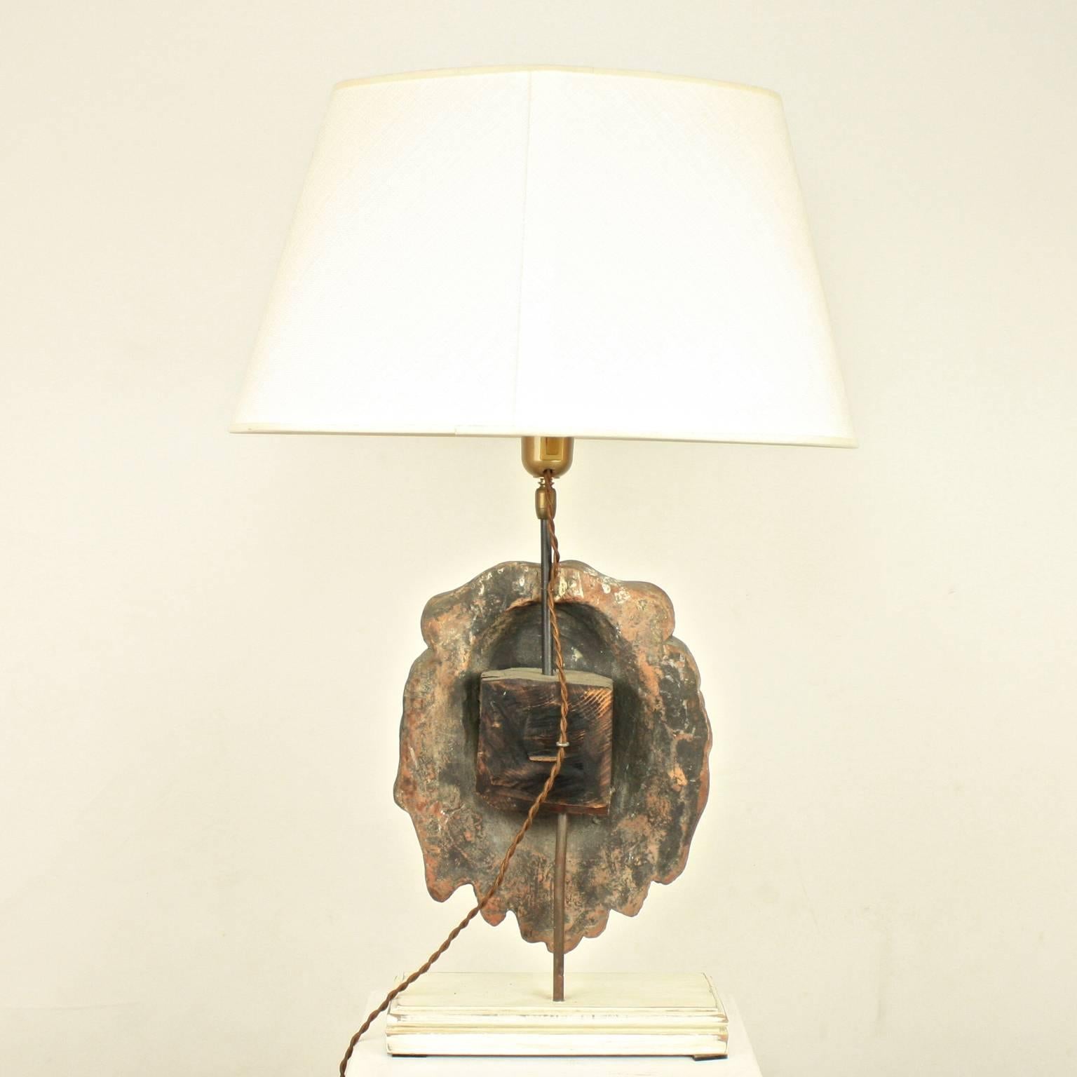 Pair of 18th Century Terracotta Lion's Head Table Lamps In Excellent Condition In Berlin, DE