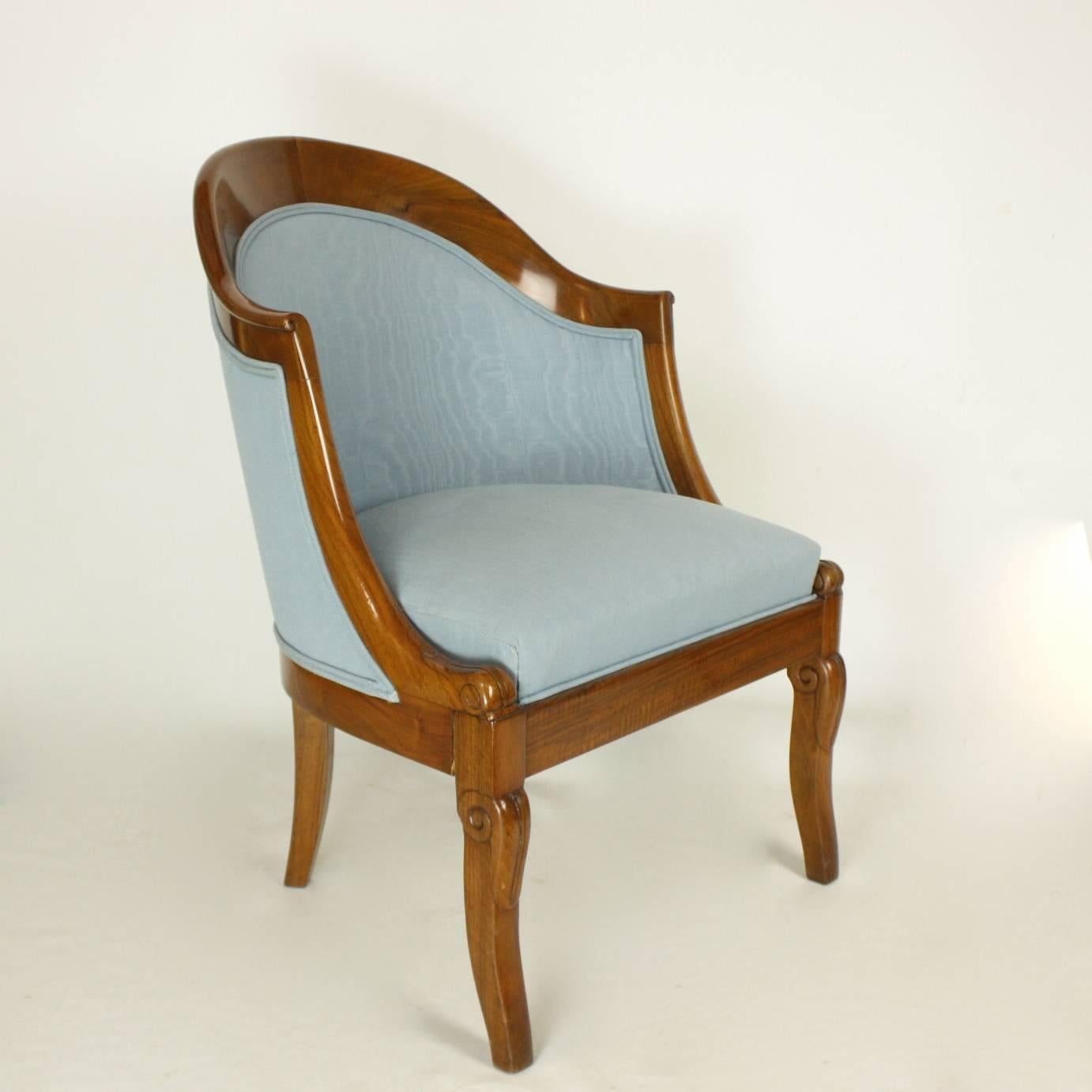 Pair of French Restauration Period Armchairs or Bergère In Excellent Condition In Berlin, DE