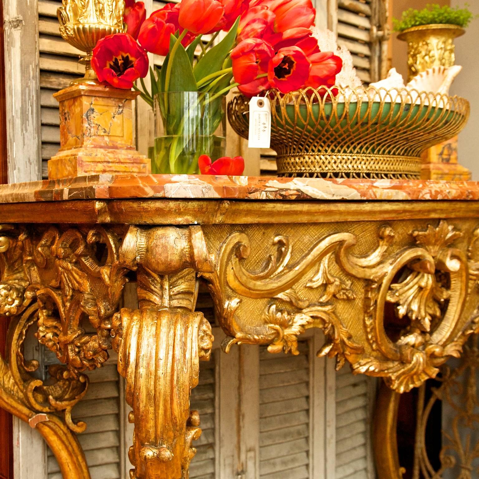 Early 18th Century Regence Giltwood Console Table 3