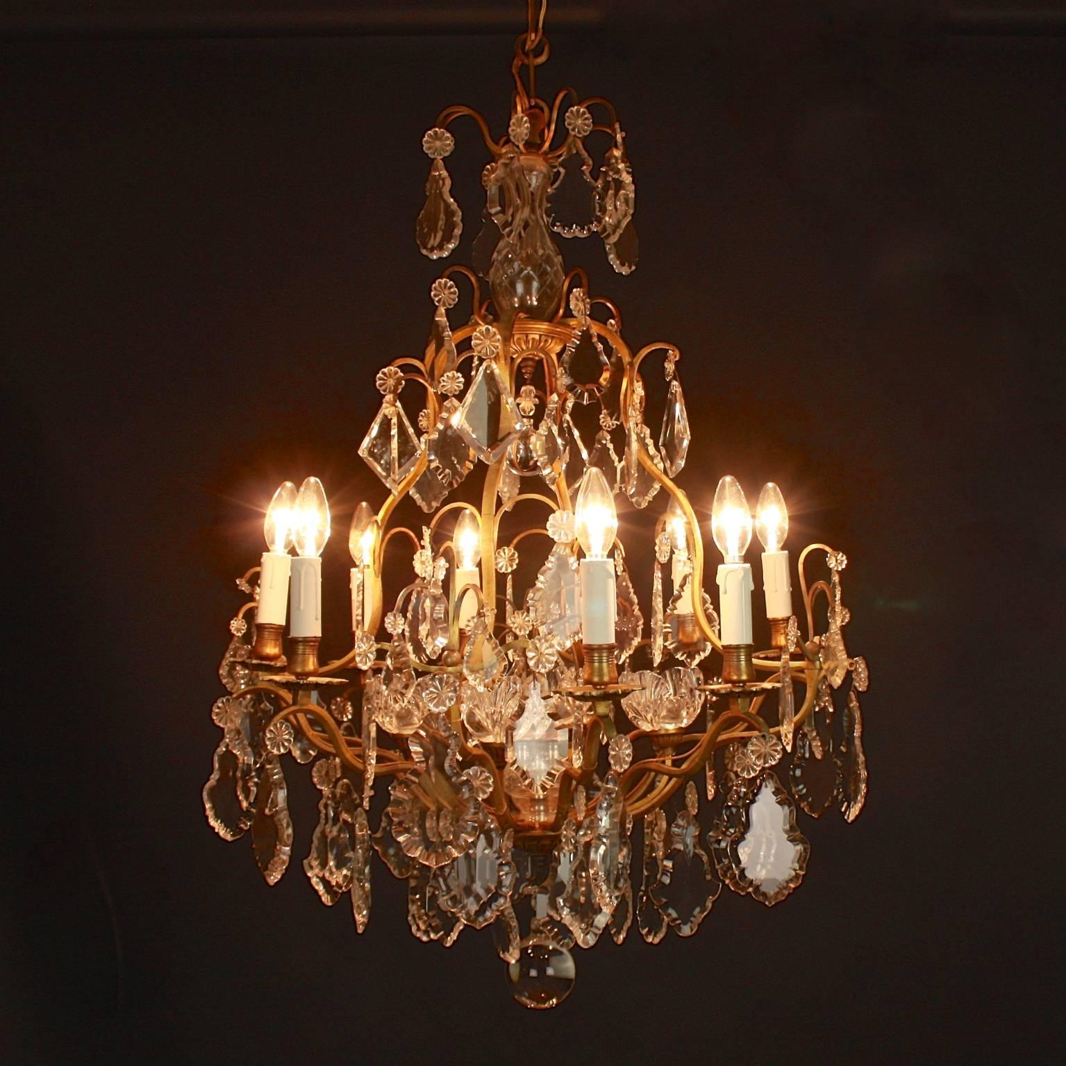 Late 19th Century Louis XV Style Crystal Cut Chandelier 2