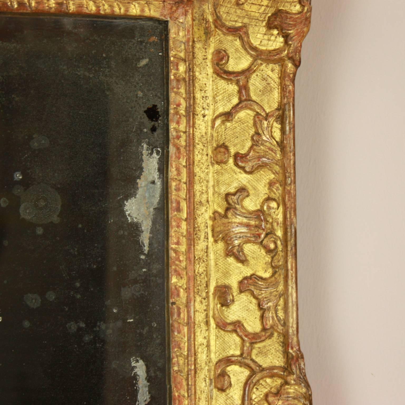 Early 18th Century Regence Giltwood Mirror 1