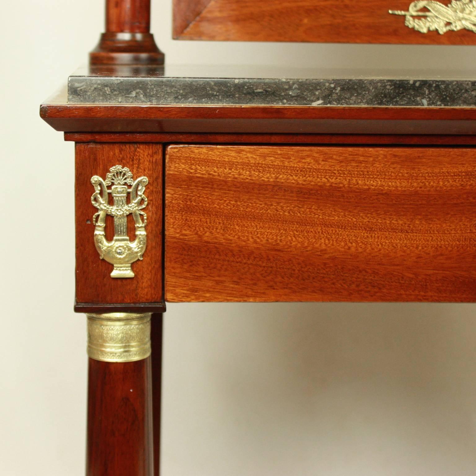 Empire Mahogany Dressing Table in the Manner of Jacob-Desmalter In Excellent Condition In Berlin, DE