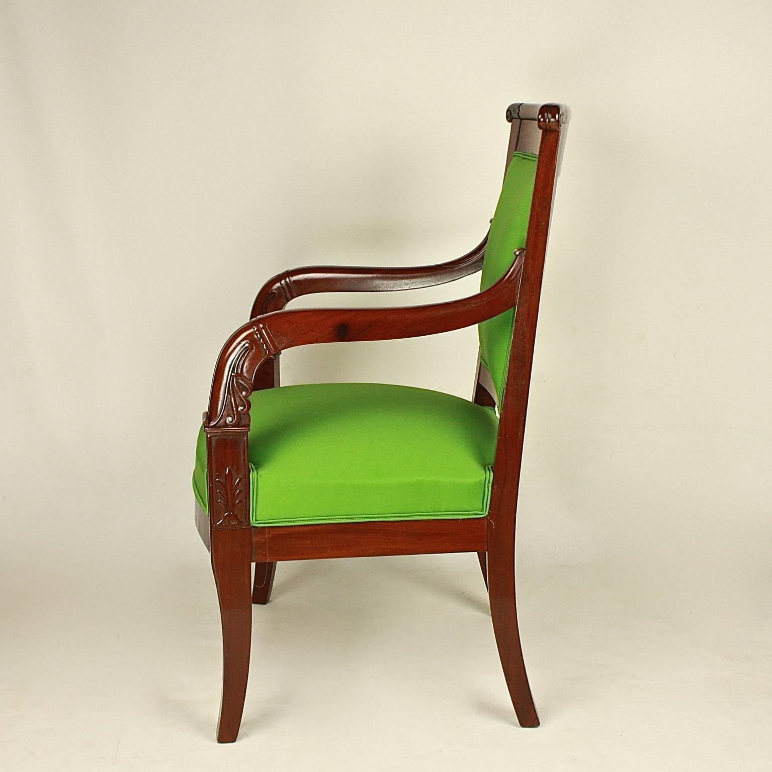 Pair of Empire Mahogany Armchairs in the Manner of Jacob Desmalter For Sale 1