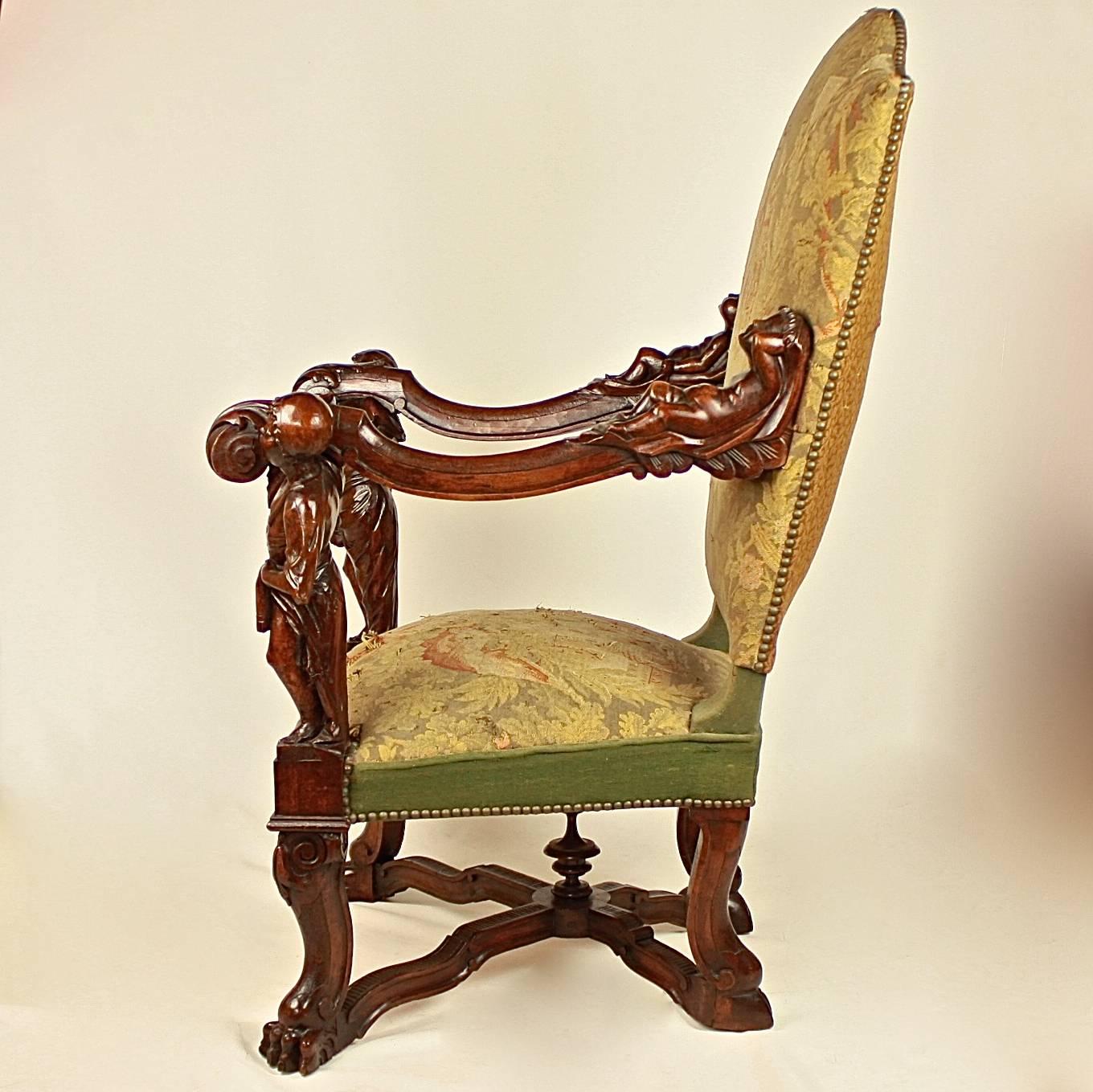 Large 19th Century Italian Baroque Style Walnut Carved Armchair (19. Jahrhundert)