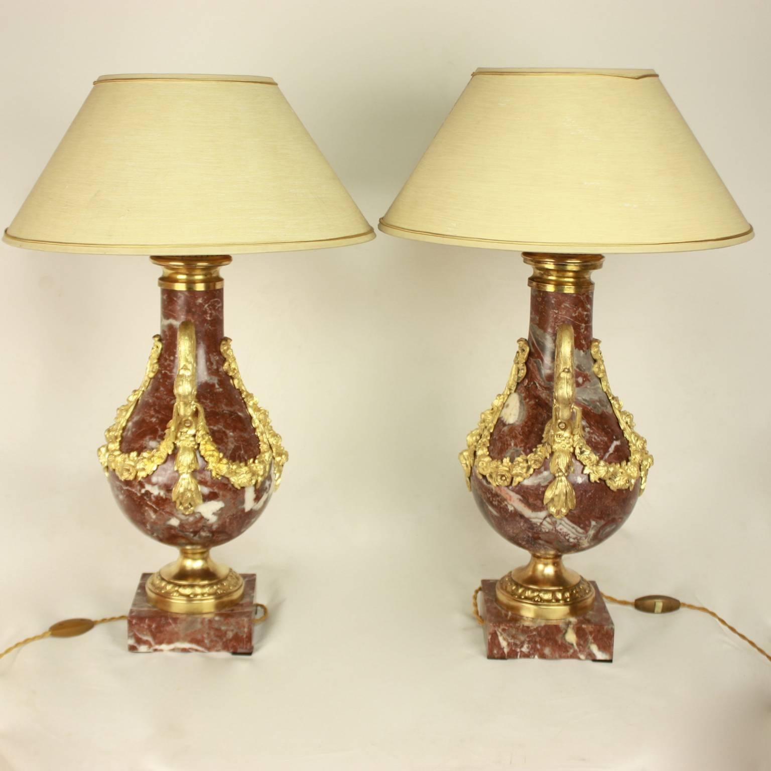 Pair of Louis XVI Style Red Marble and Gilt Bronze Mounted Table Lamps In Excellent Condition In Berlin, DE