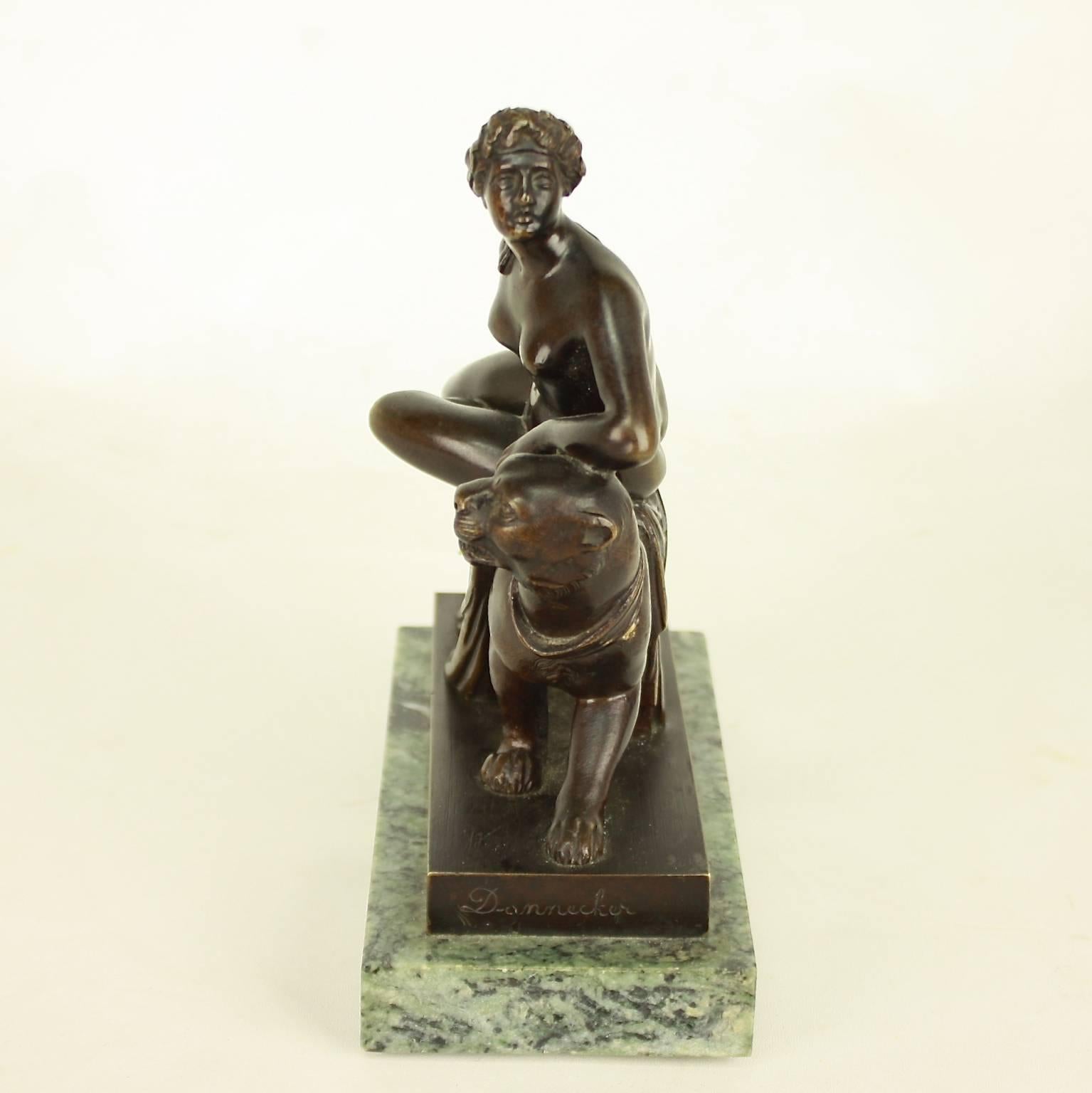 Kleine Bronzeskulptur 'Ariadne reitet auf einem Panther' nach Dannecker (Empire)