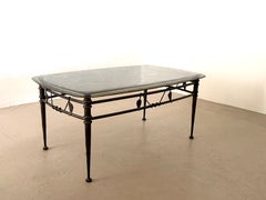 mesa de forja brutalista al estilo de Lothar Klute