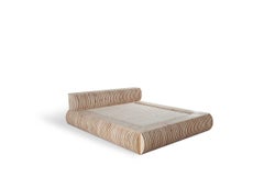 Annabella Bed by Mario Ceroli, Mobili Nella Valle