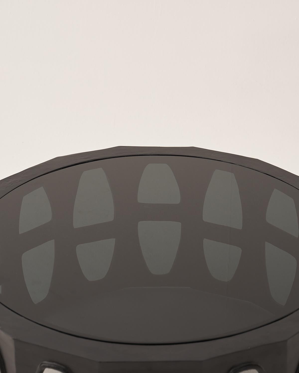 Der Colosseum Couchtisch (Aluminium) im Angebot