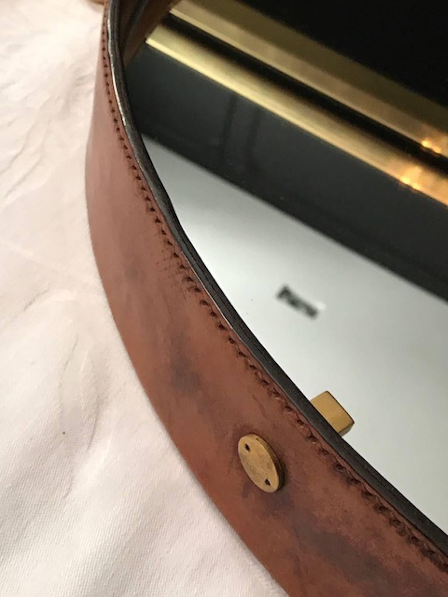 italian round leather stitched