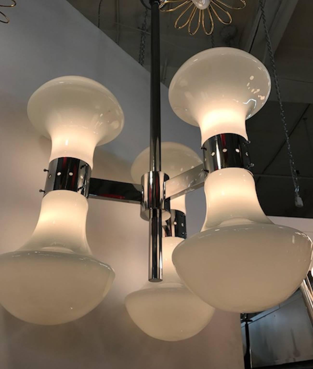 Italian 1970s Mod Glass Shade Six-Light Chandelier In Good Condition In New York, NY