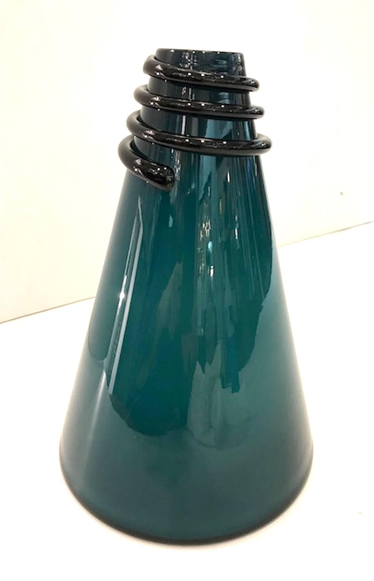 VeArt 1980s Cone Vase Table Lamp For Sale 1