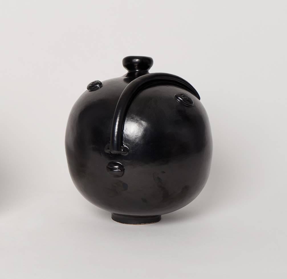 Couple of Black and White Ceramic Vases by Dalo In Excellent Condition In Paris, FR
