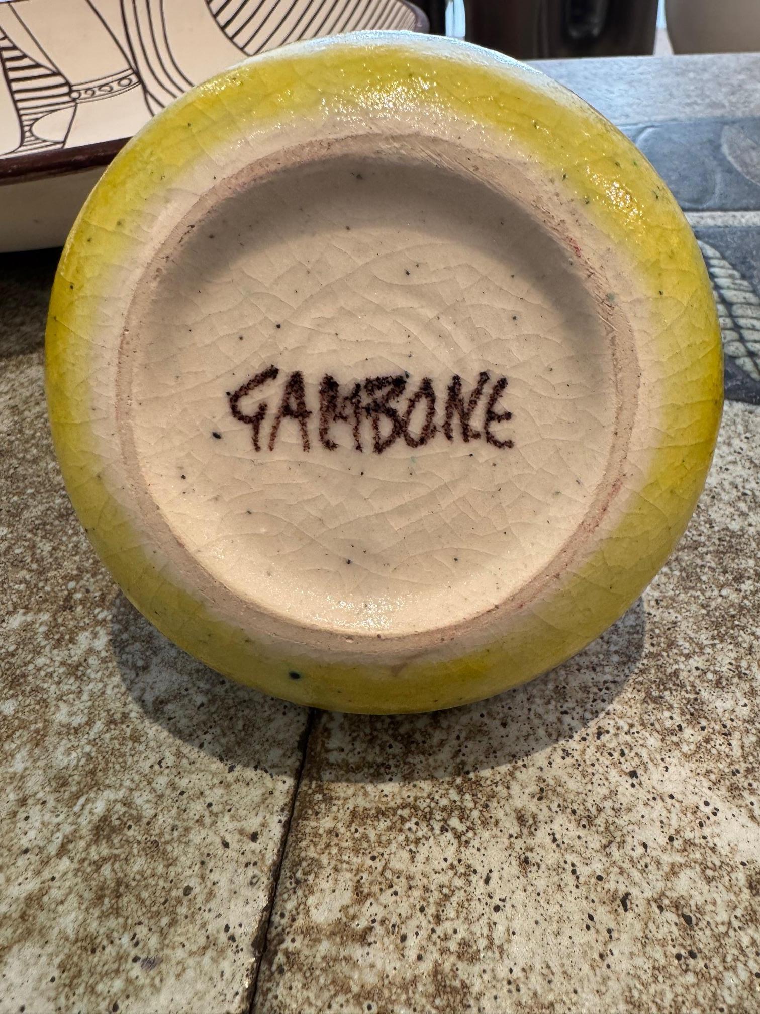 Vase décoratif italien du milieu du siècle signé par Gambone en vente 1