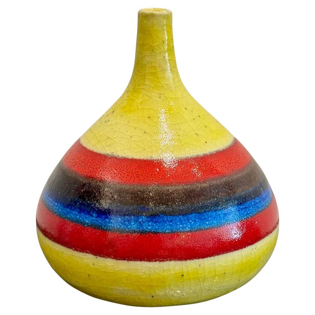 Vase décoratif italien du milieu du siècle signé par Gambone