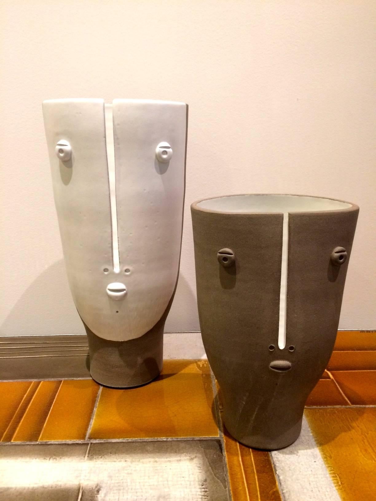 Couple of Idoles Ceramic Vases Signed by Dalo In Excellent Condition In Paris, FR