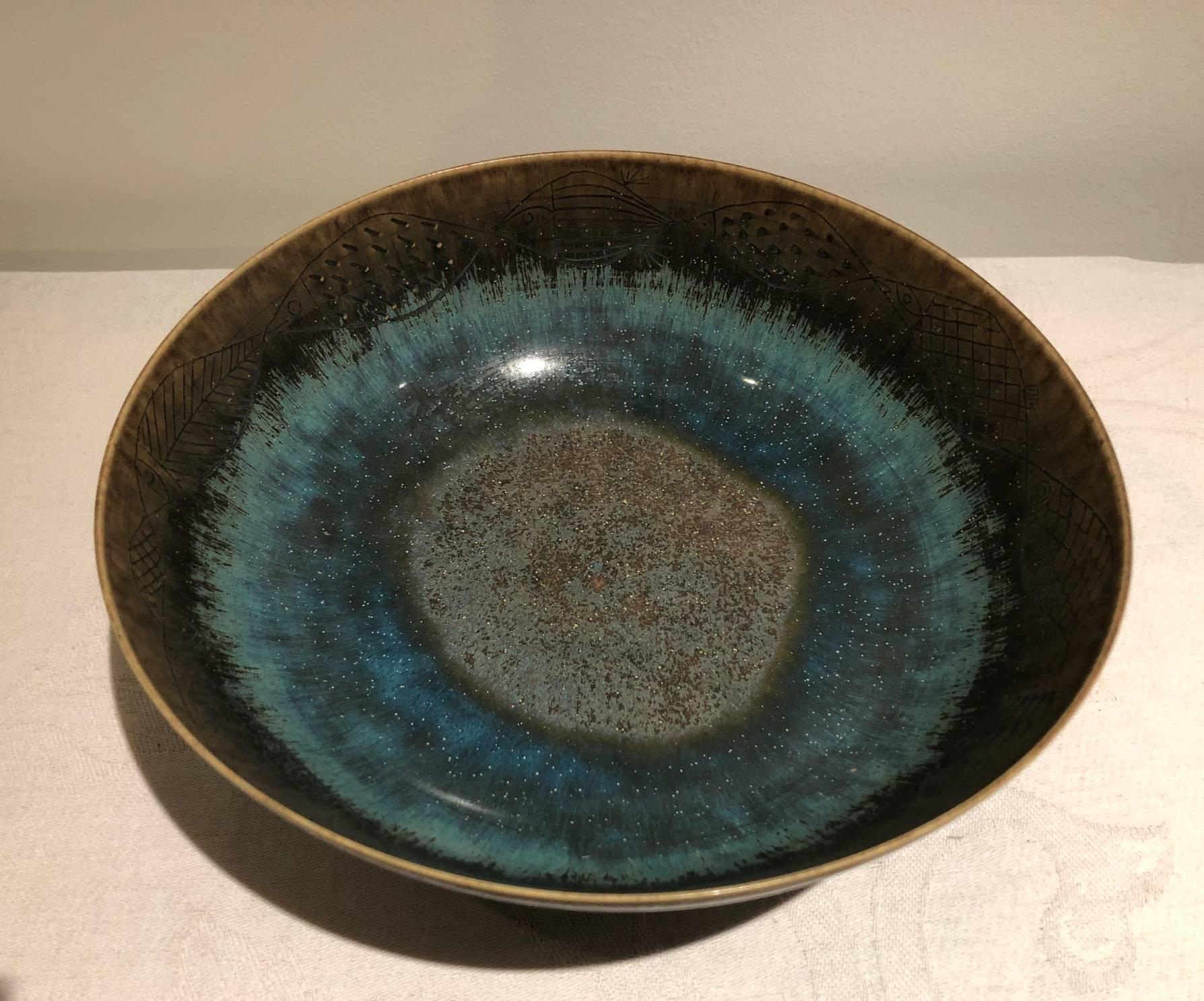 Mid-20th Century Unique Stoneware Bowl with Engraved Fishes by Stig Lindberg for Gustavsberg