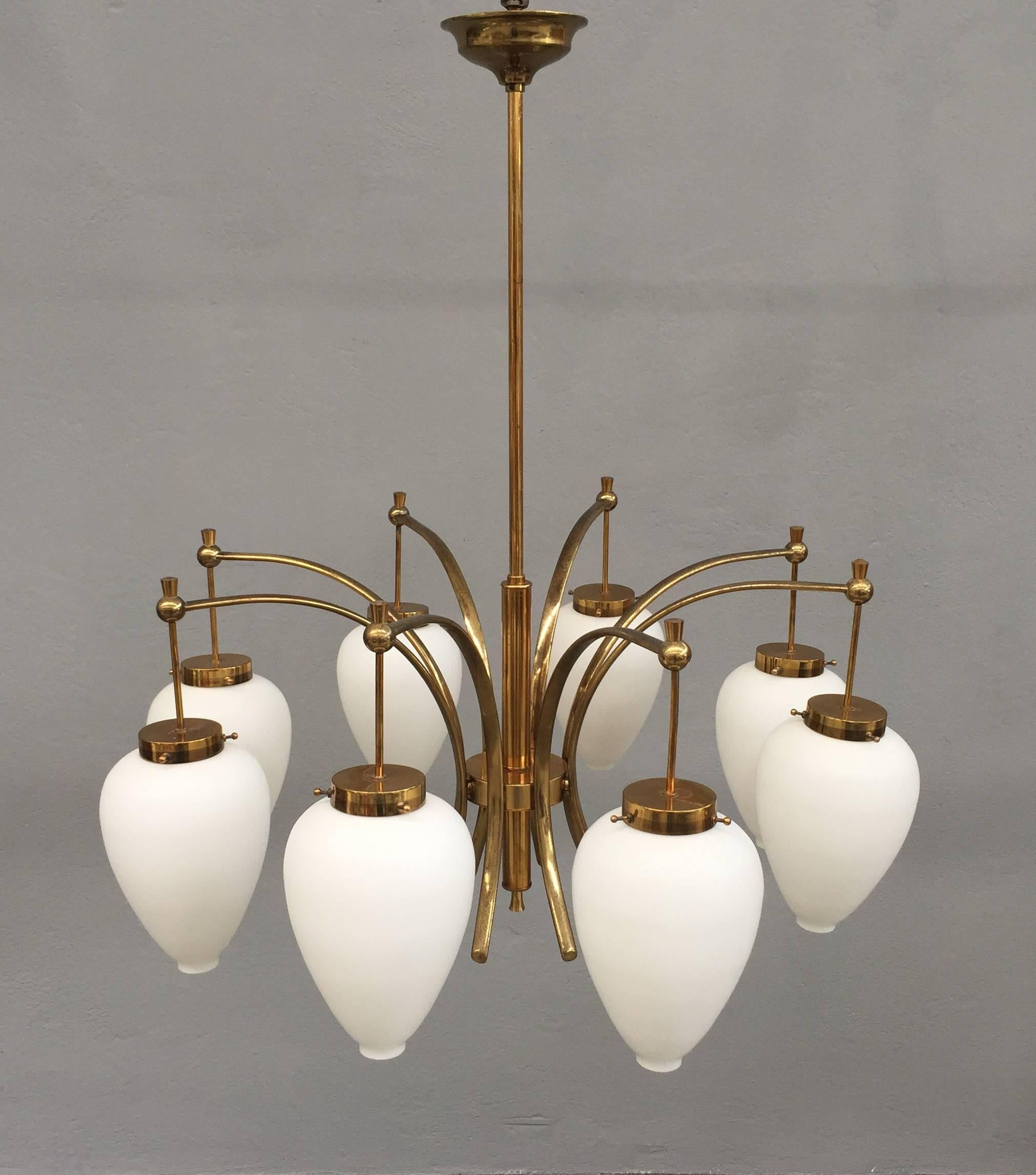 Stilnovo eight-globe chandelier in opaline glass and brass.