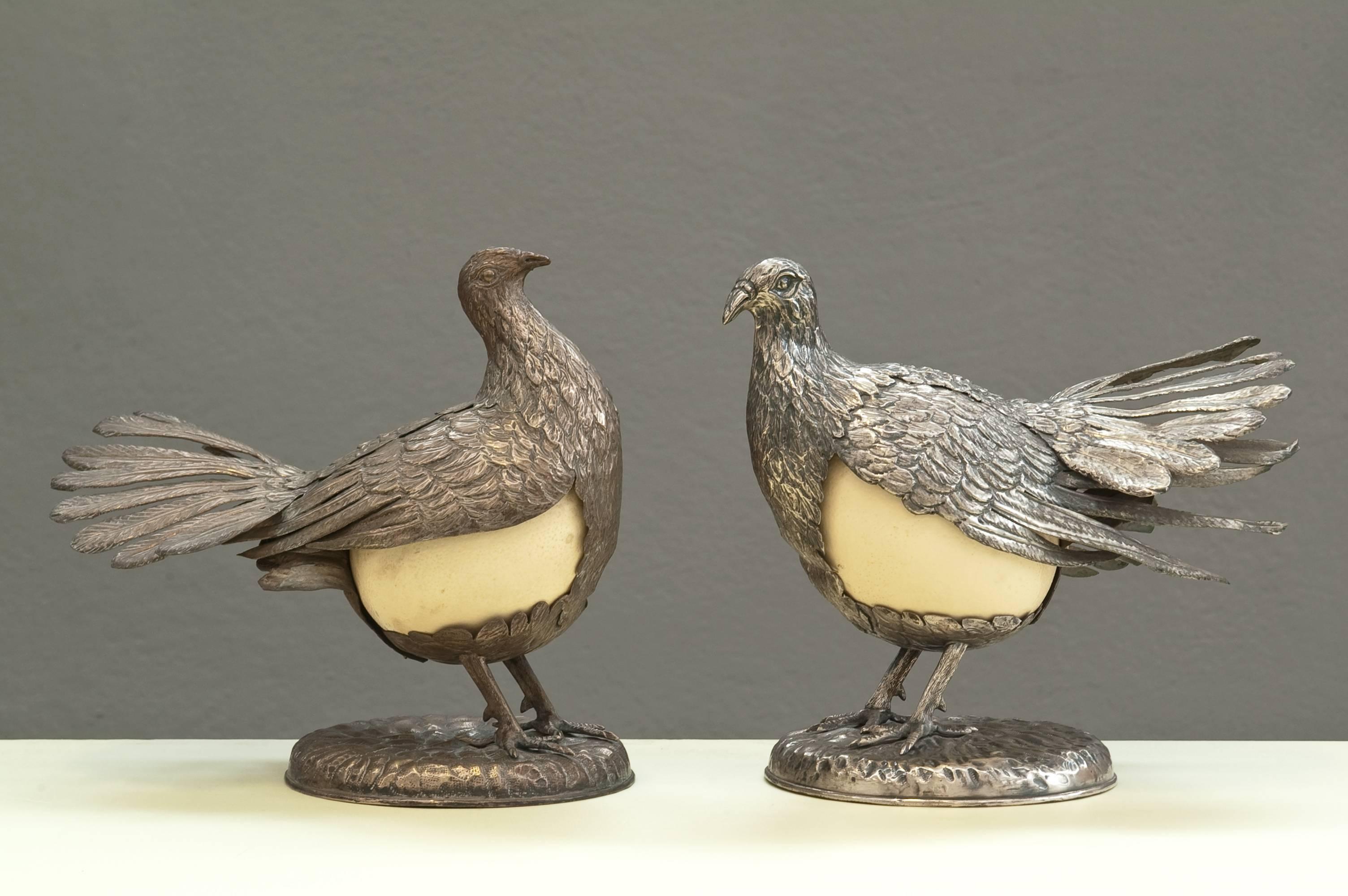 Rare pair of silver plated doves with ostrich egg signed Gabriella Crespi.
