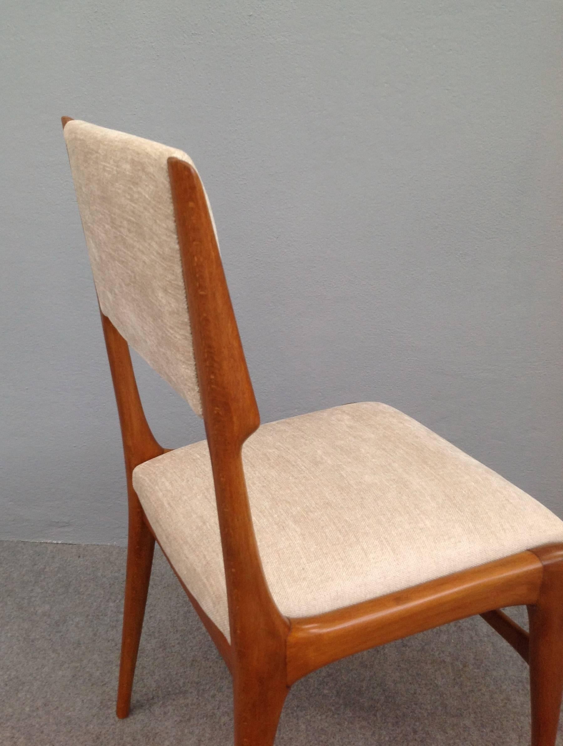 Set of 14 Chairs by Carlo de Carli 2