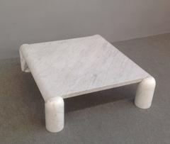 Carrara Marble Coffee Table Attributed to Mario Bellini