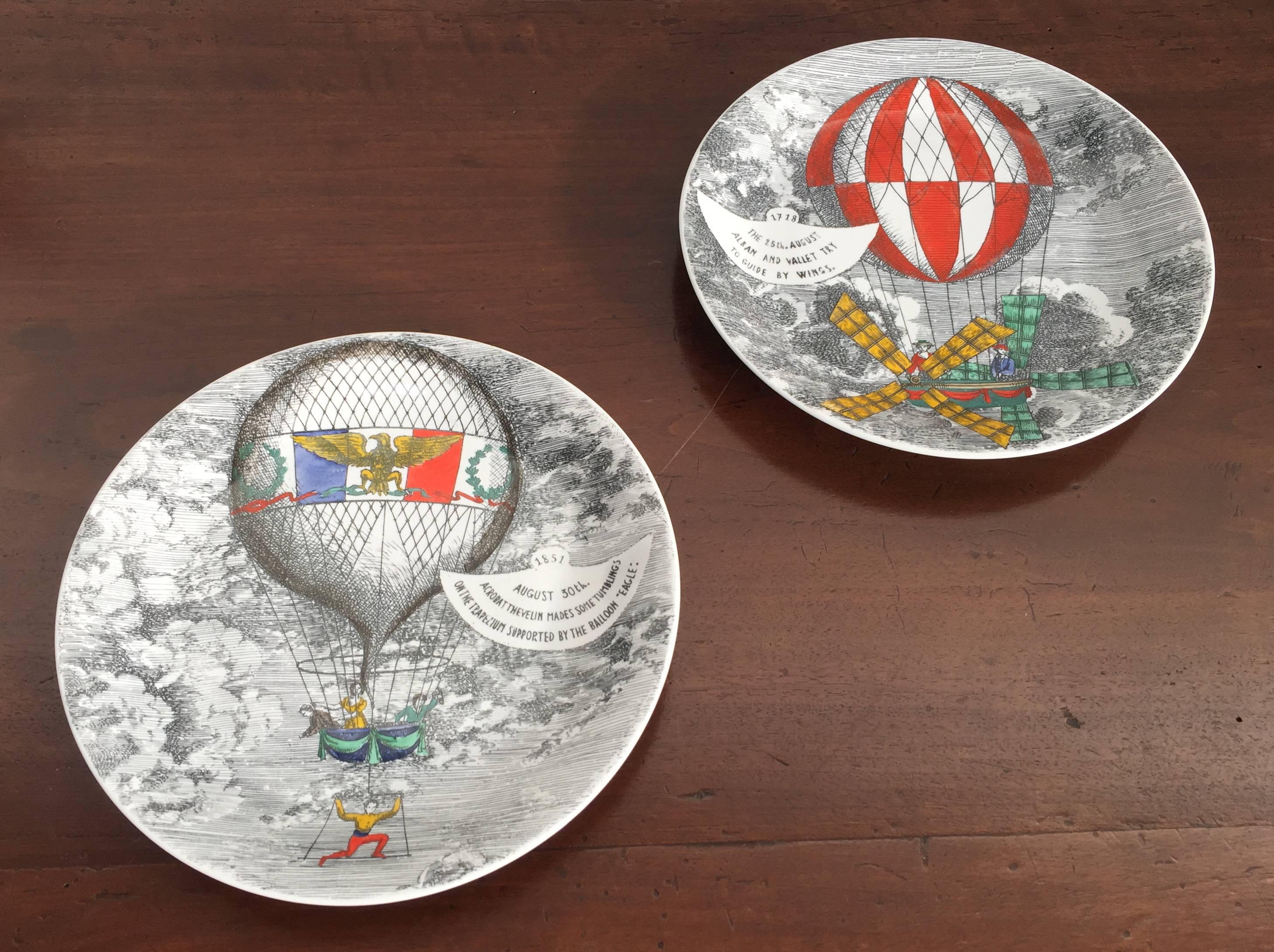 Rare Set of Eight Mongolfiere Plates by Fornasetti In Excellent Condition In Piacenza, Italy